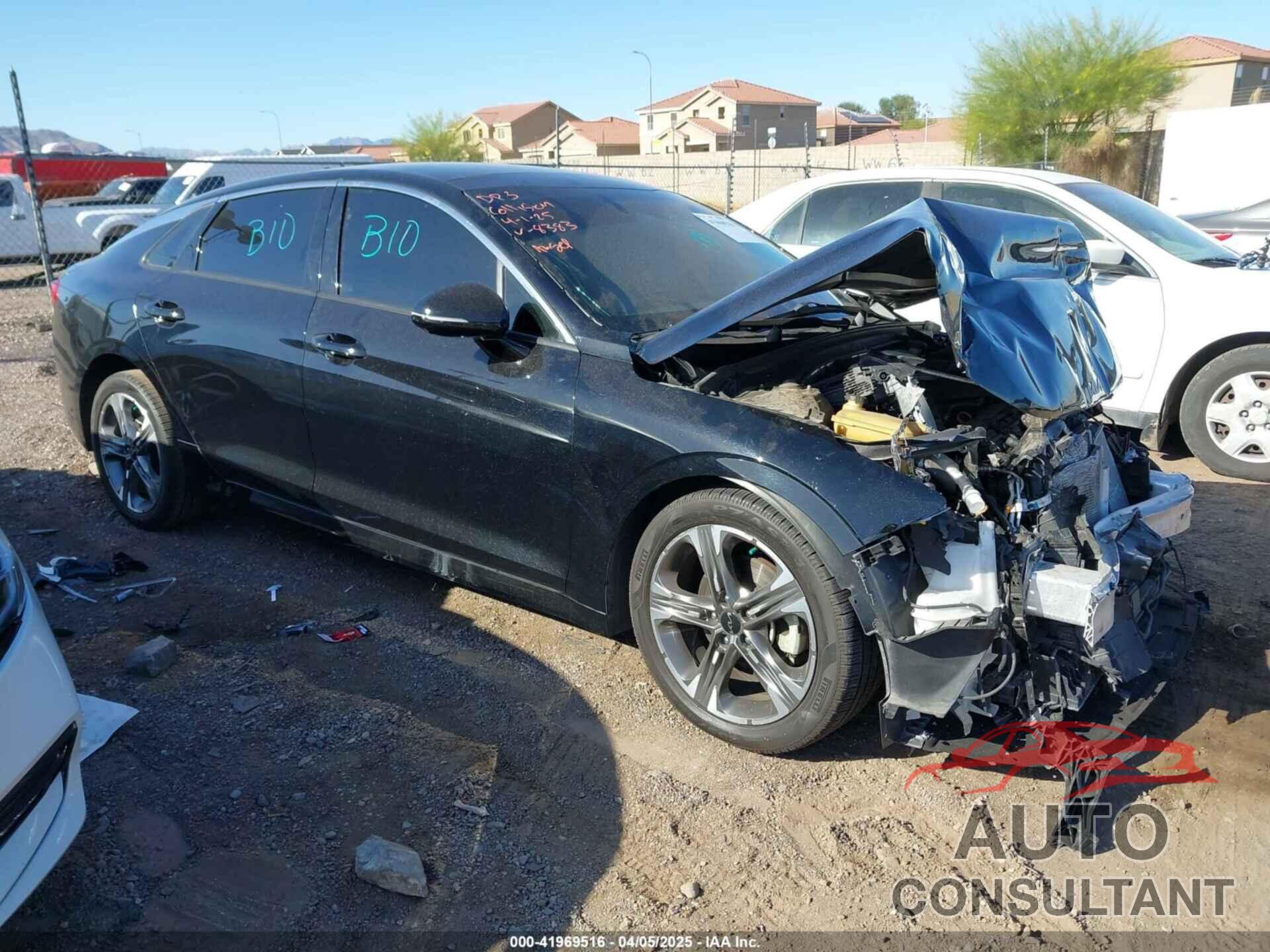 KIA K5 2022 - 5XXG34J21NG118383