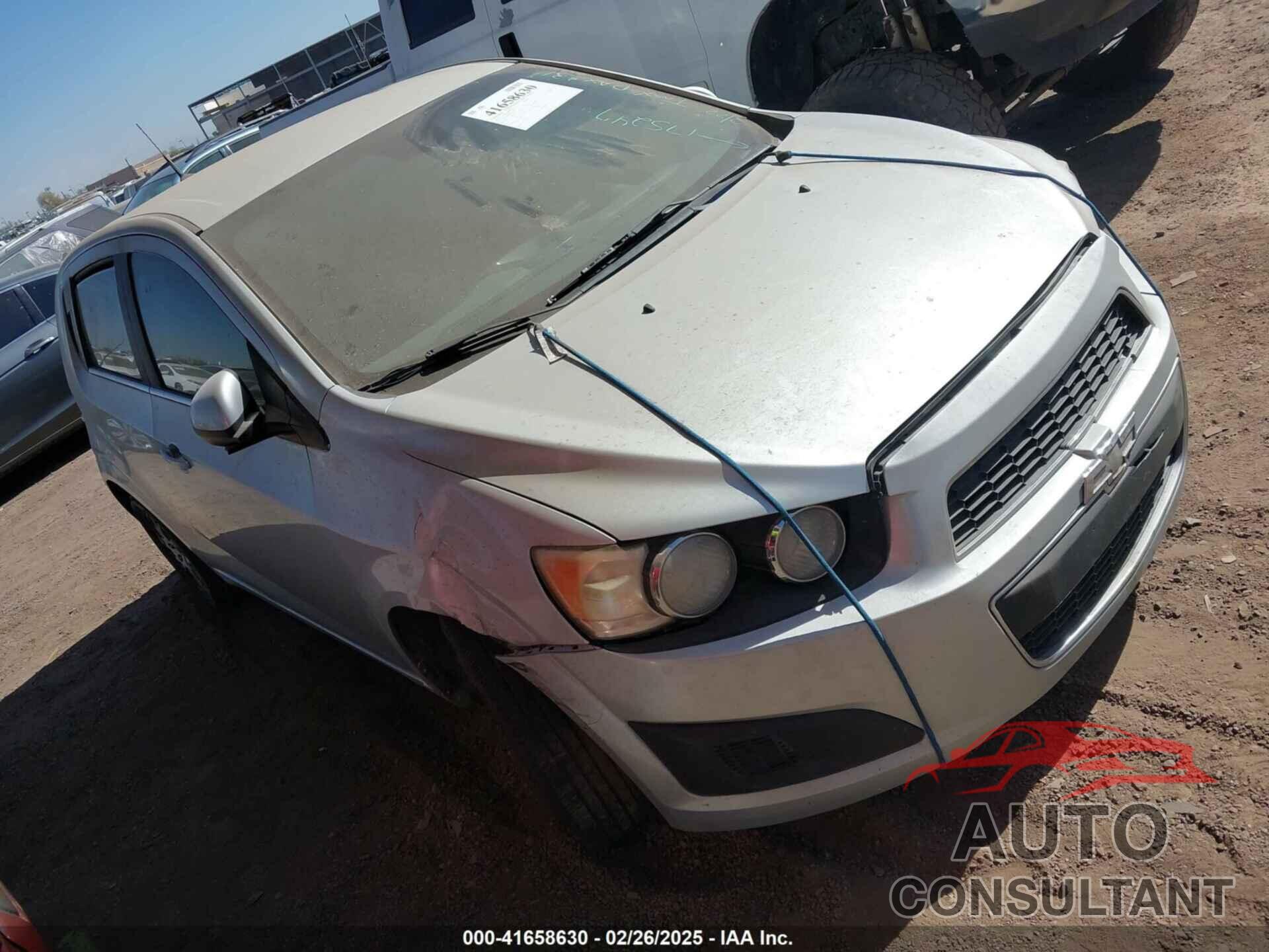 CHEVROLET SONIC 2013 - 1G1JC6SH6D4175247