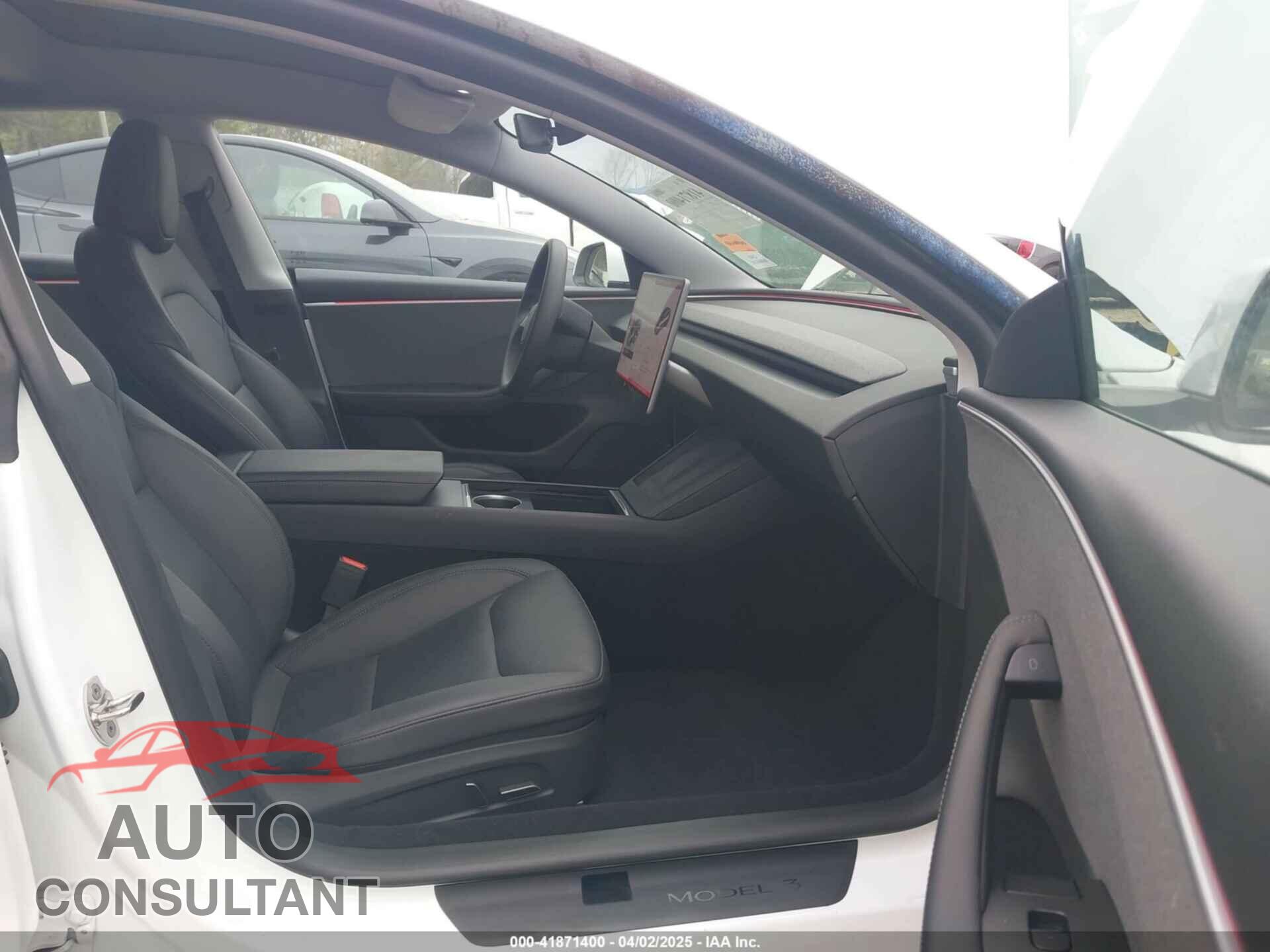 TESLA MODEL 3 2024 - 5YJ3E1EA5RF732502