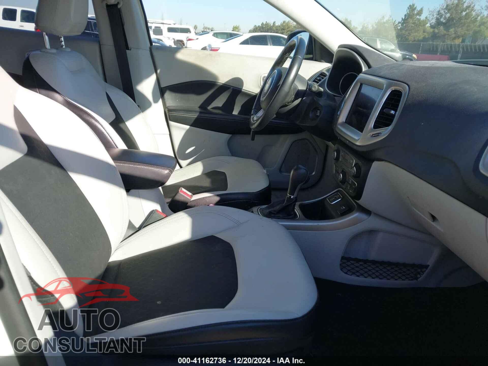 JEEP COMPASS 2017 - 3C4NJCBB2HT652894