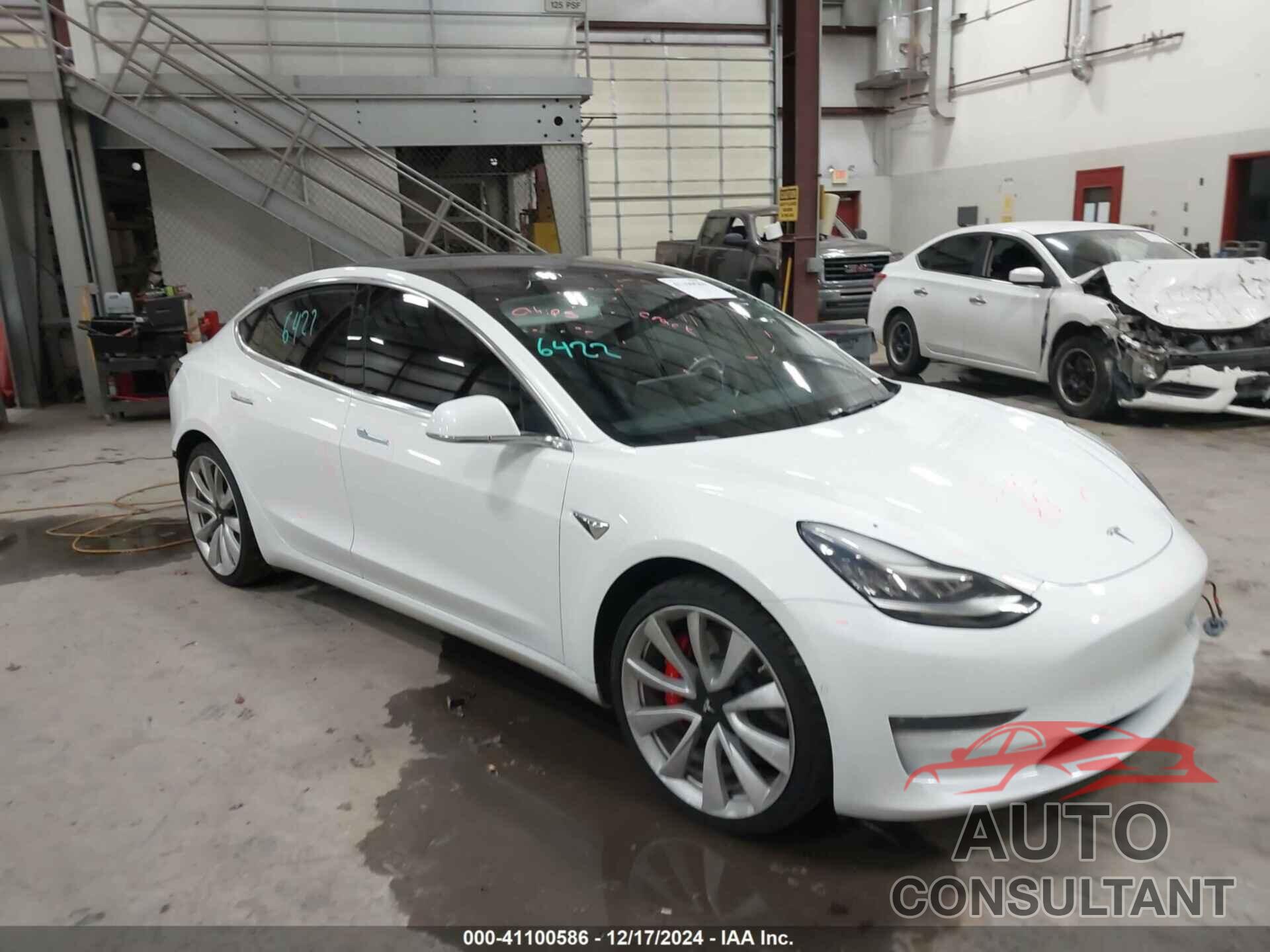 TESLA MODEL 3 2018 - 5YJ3E1EB3JF084493