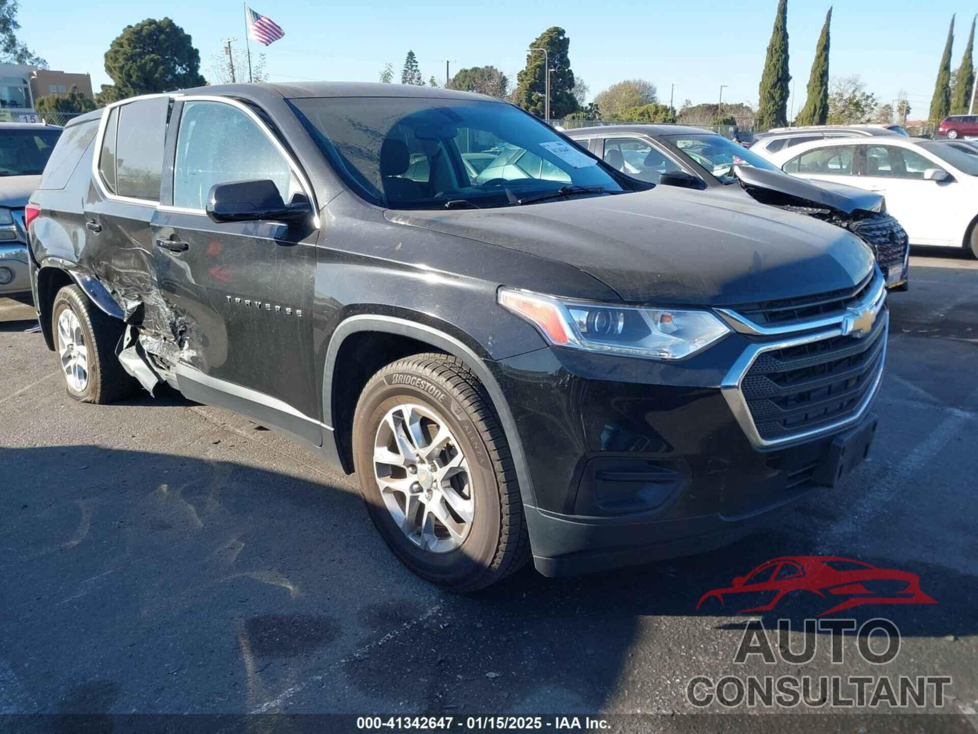 CHEVROLET TRAVERSE 2018 - 1GNERFKW4JJ237027