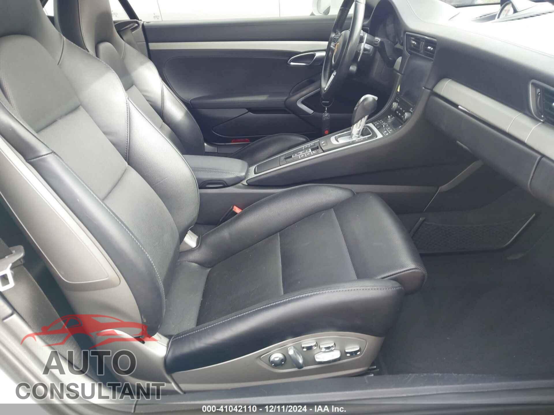 PORSCHE 911 2017 - WP0CD2A97HS178787