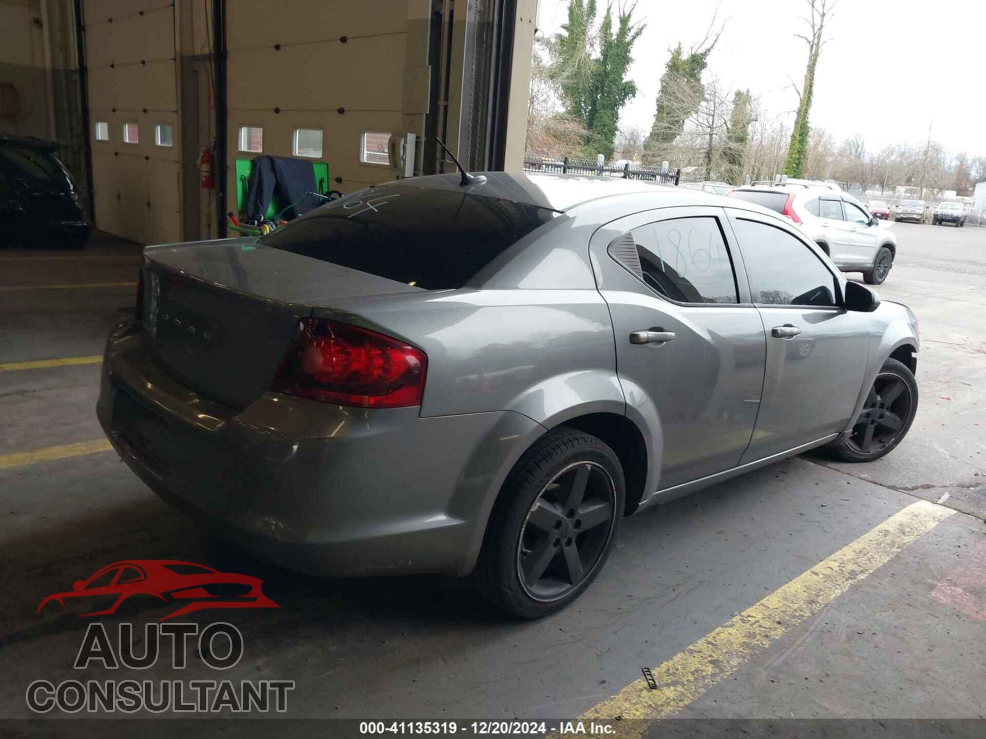 DODGE AVENGER 2011 - 1B3BD2FB5BN583464