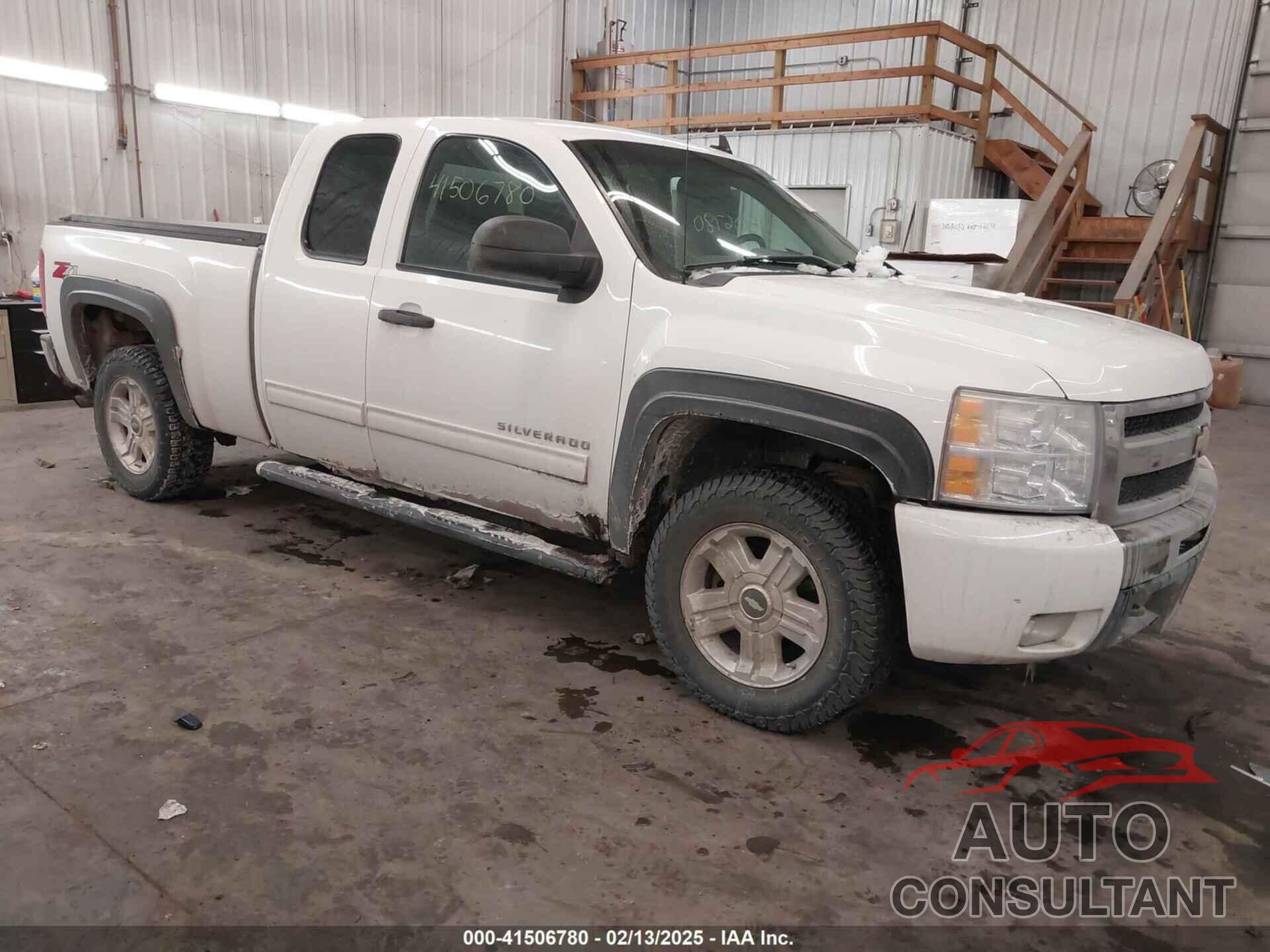 CHEVROLET SILVERADO 1500 2011 - 1GCRKSE35BZ306853