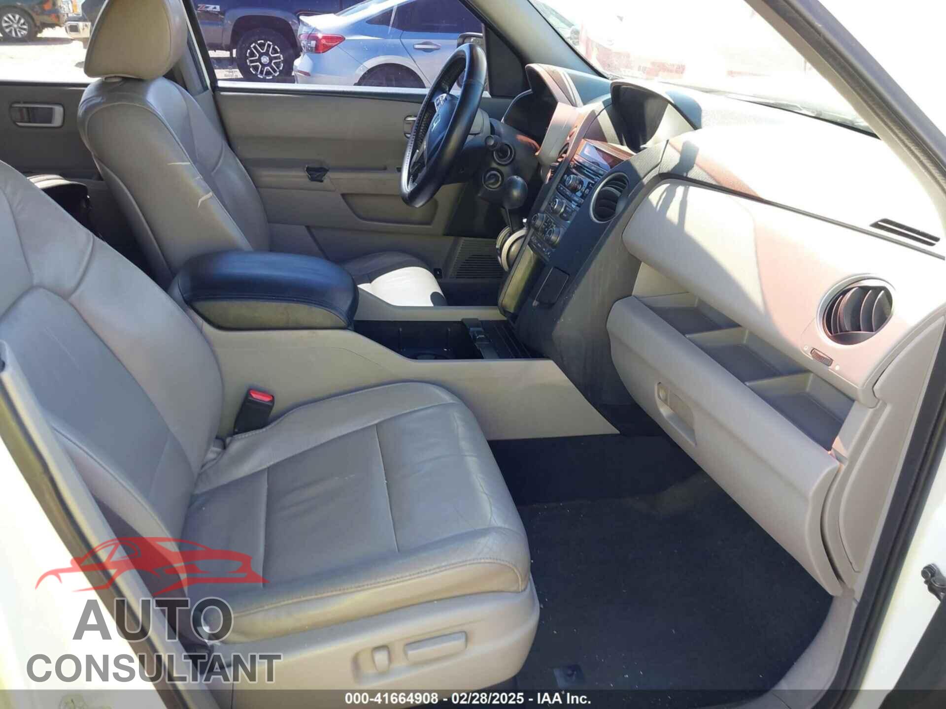 HONDA PILOT 2015 - 5FNYF3H54FB032981