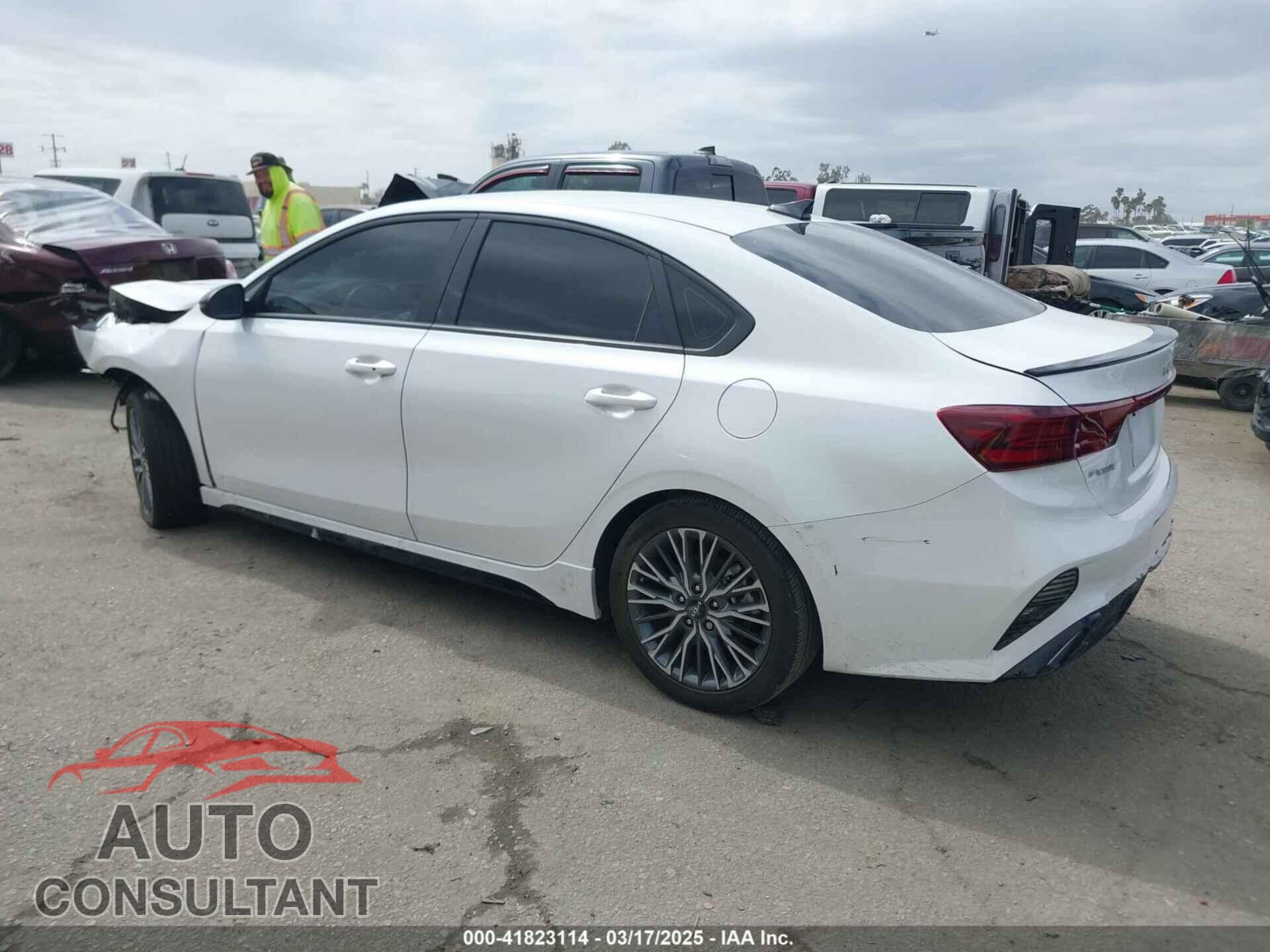 KIA FORTE 2023 - 3KPF54AD1PE615744