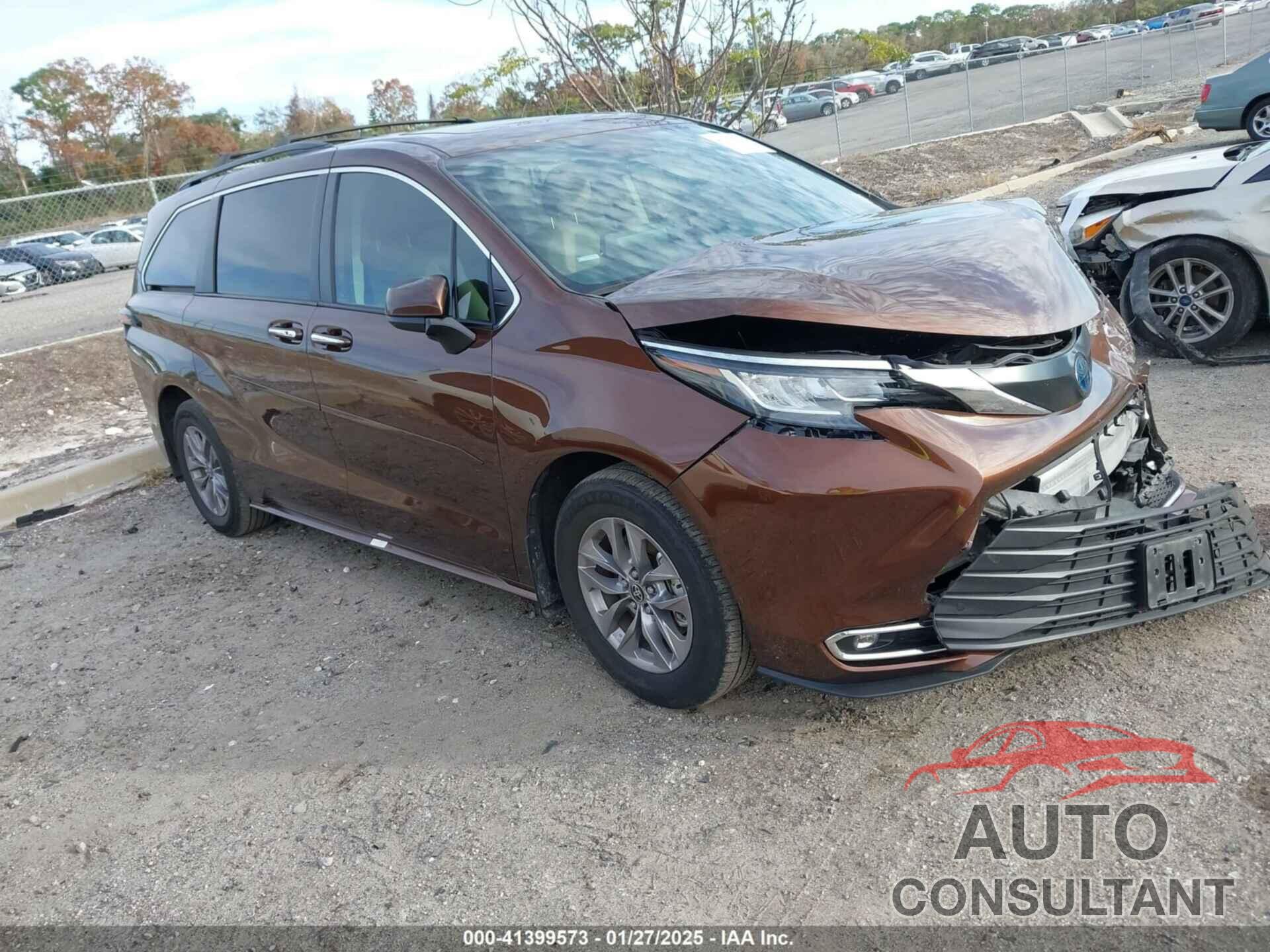 TOYOTA SIENNA 2022 - 5TDJRKEC4NS094526