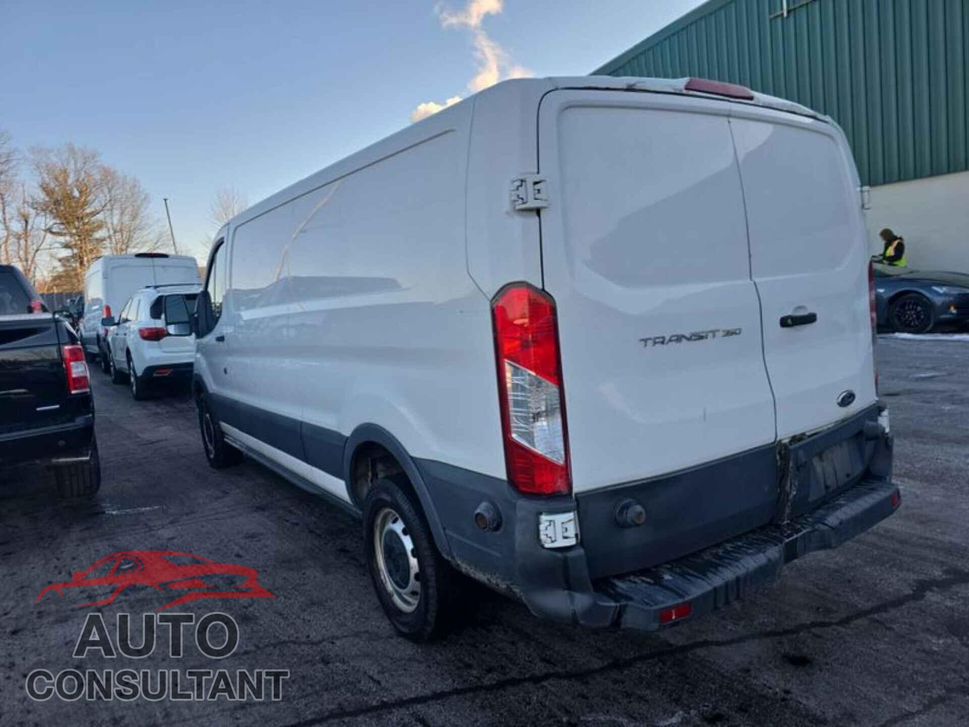 FORD TRANSIT 2018 - 1FTBW2YM2JKB15604