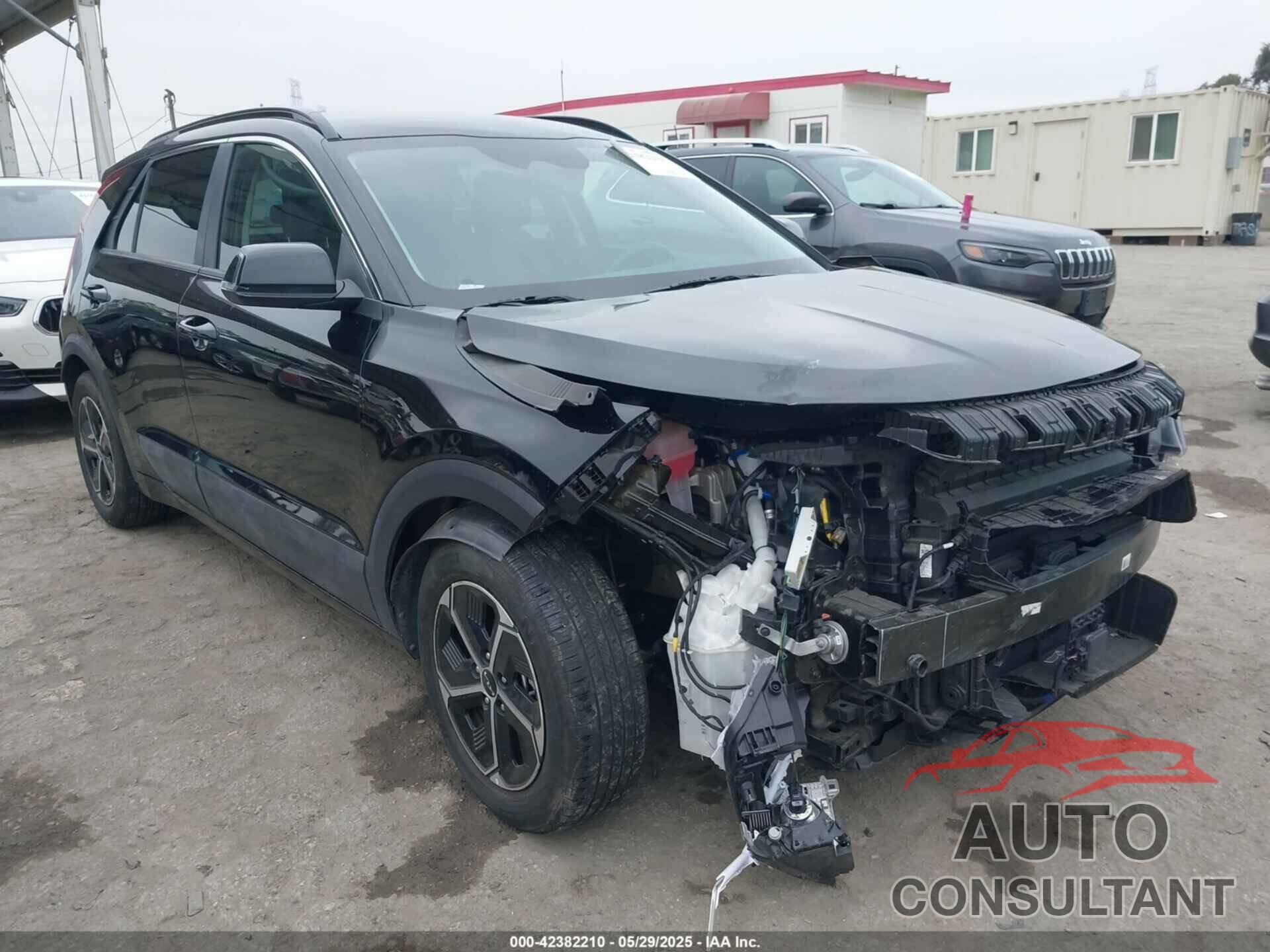 KIA NIRO 2023 - KNDCR3LE6P5050216