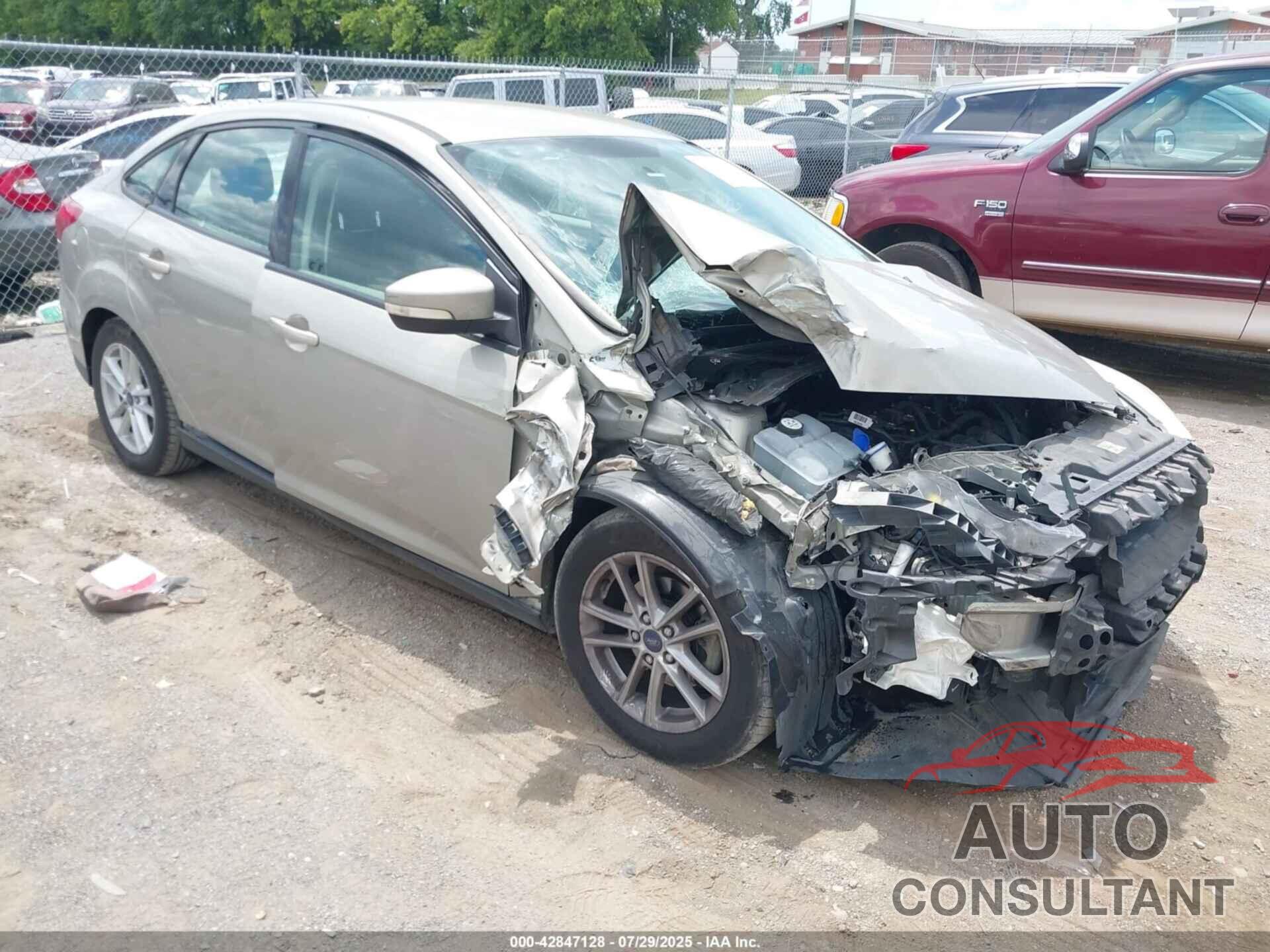 FORD FOCUS 2015 - 1FADP3F28FL227733