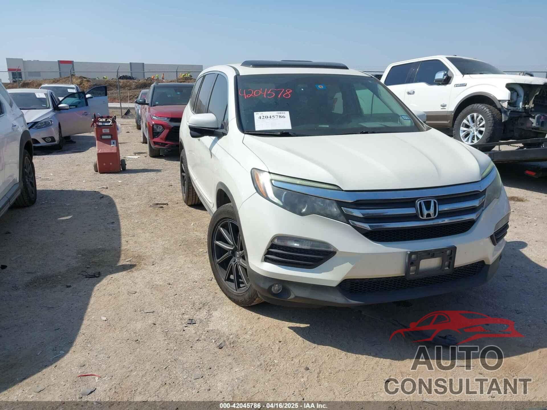 HONDA PILOT 2017 - 5FNYF5H54HB021459