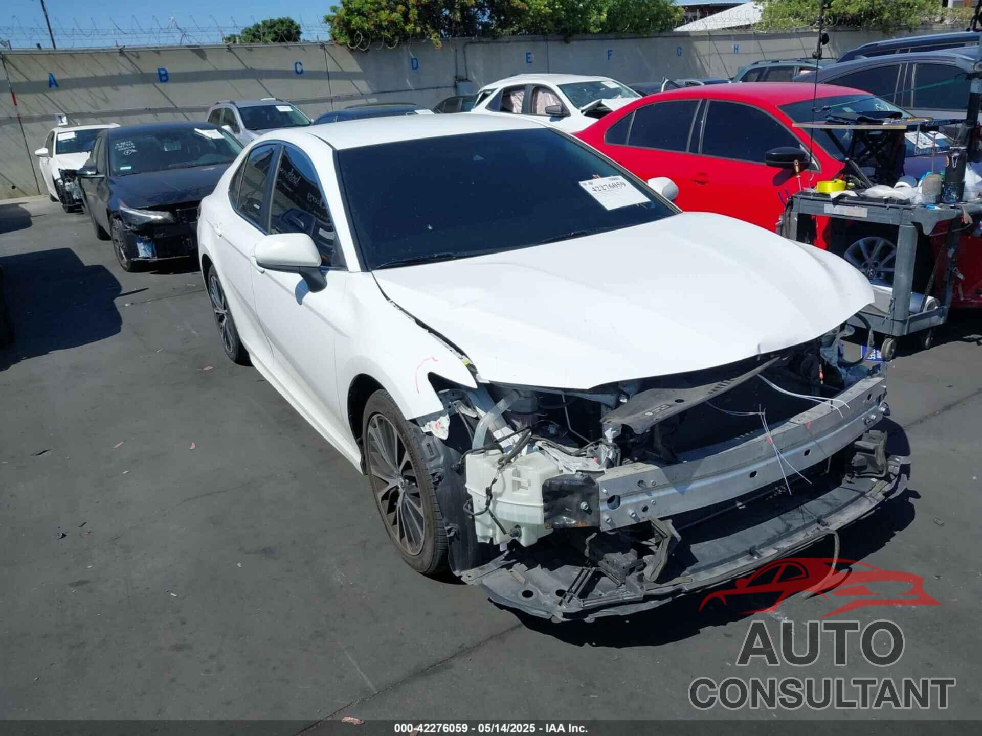 TOYOTA CAMRY 2018 - 4T1B11HK4JU085593