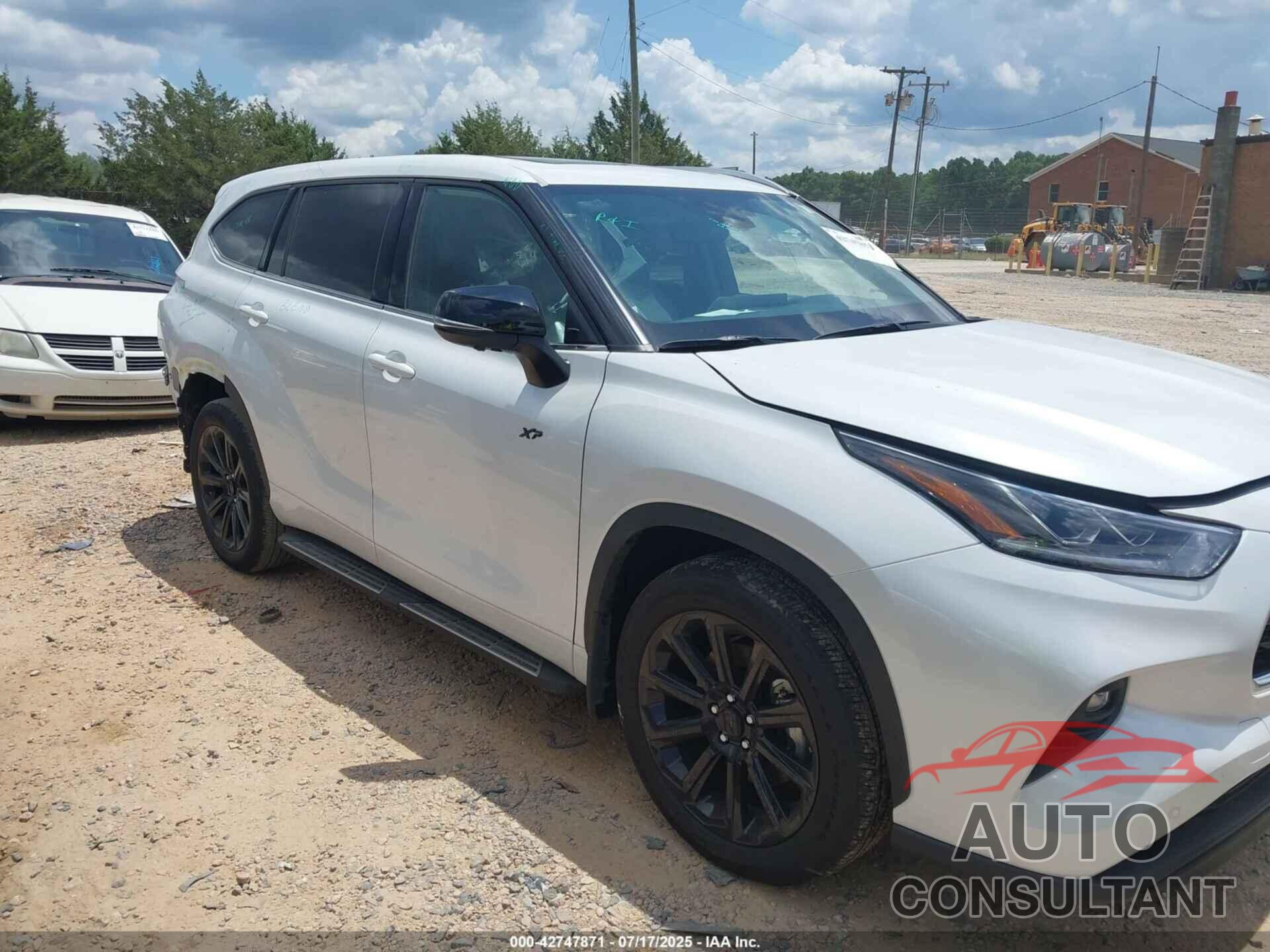 TOYOTA HIGHLANDER 2024 - 5TDKDRAH6RS546978