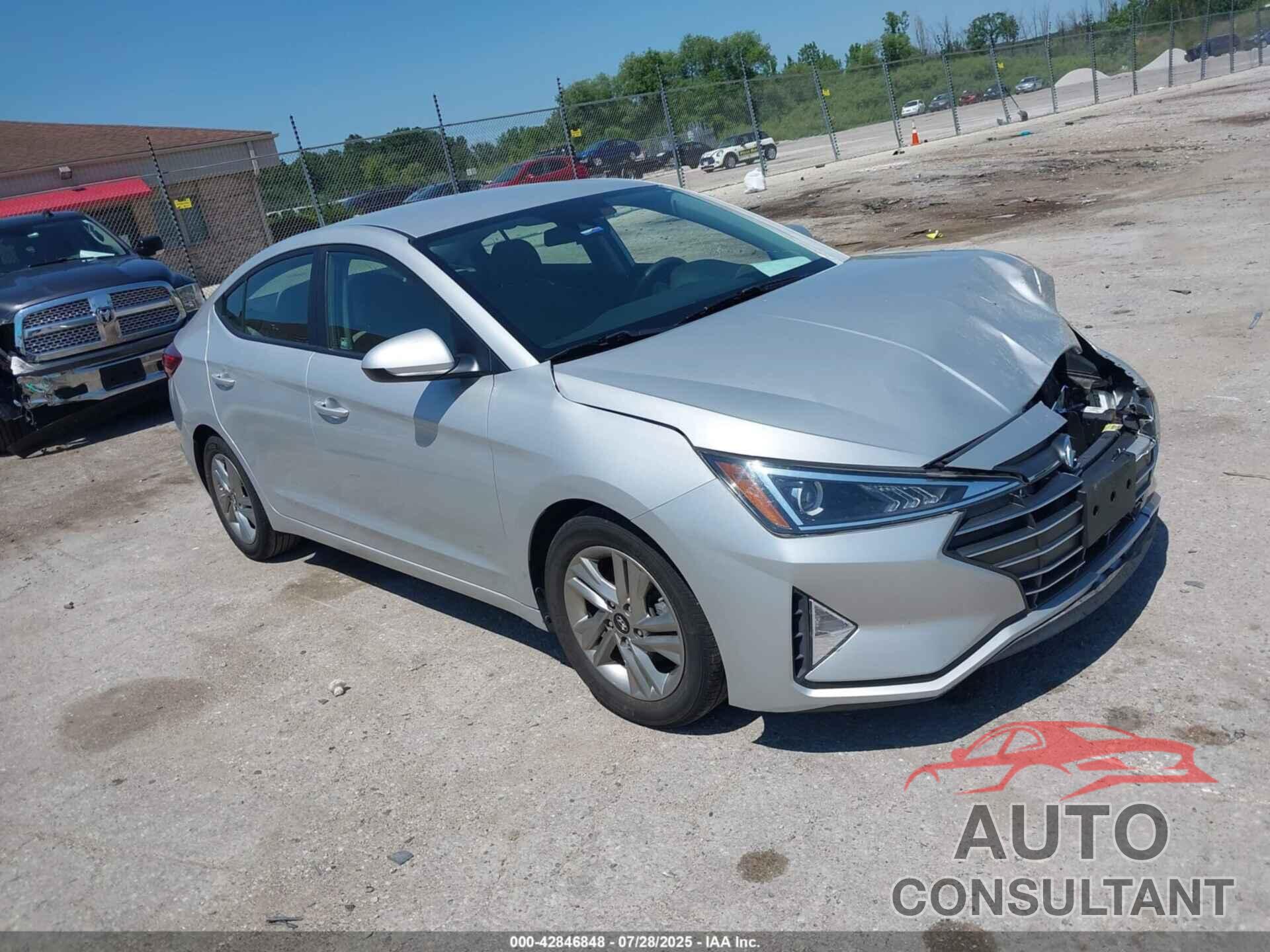 HYUNDAI ELANTRA 2019 - 5NPD84LF1KH493940