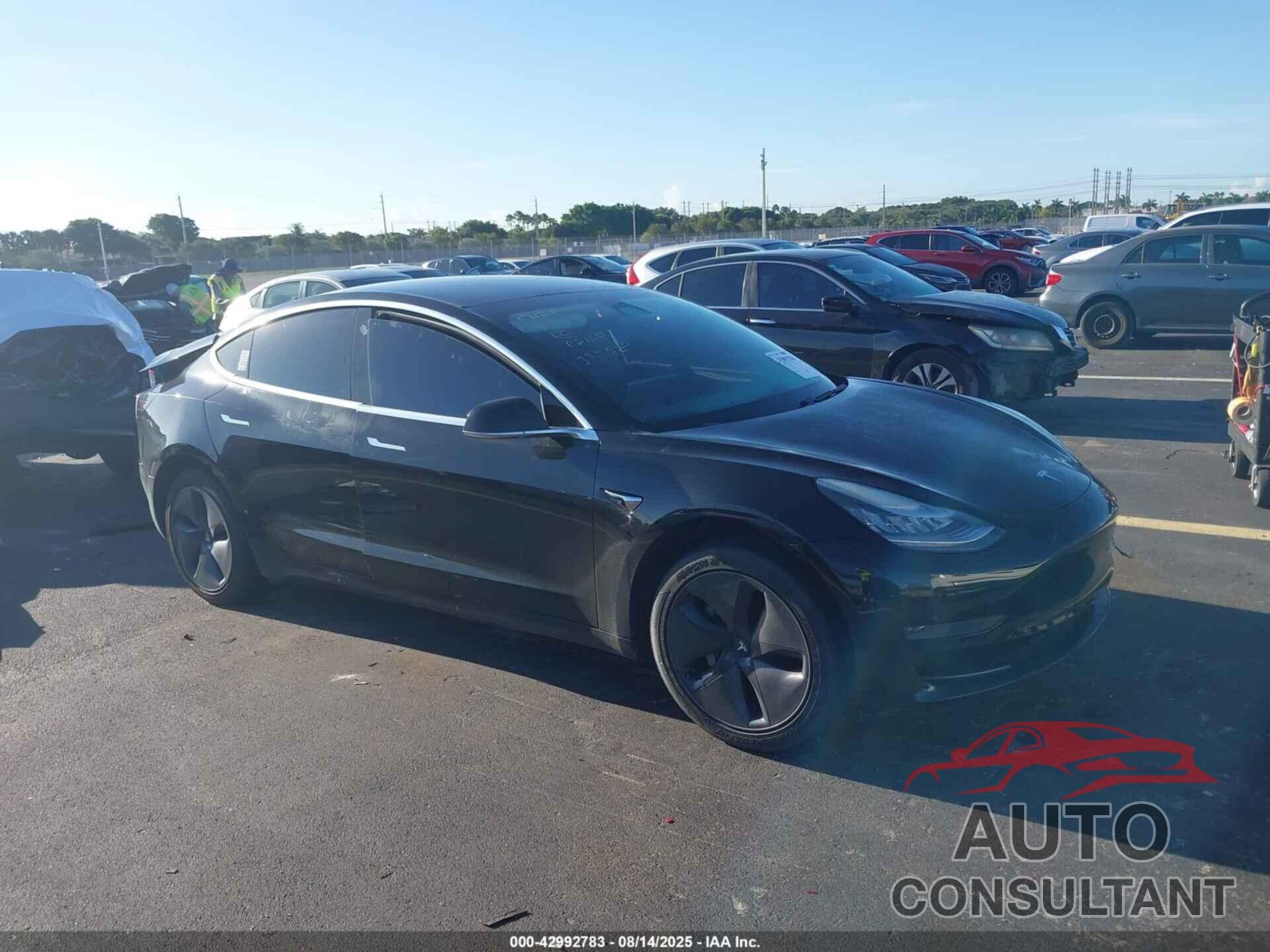 TESLA MODEL 3 2020 - 5YJ3E1EAXLF704542