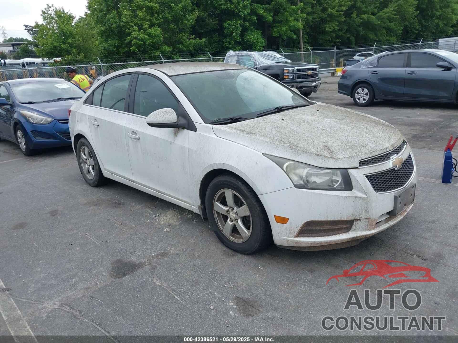 CHEVROLET CRUZE 2013 - 1G1PC5SB6D7130582