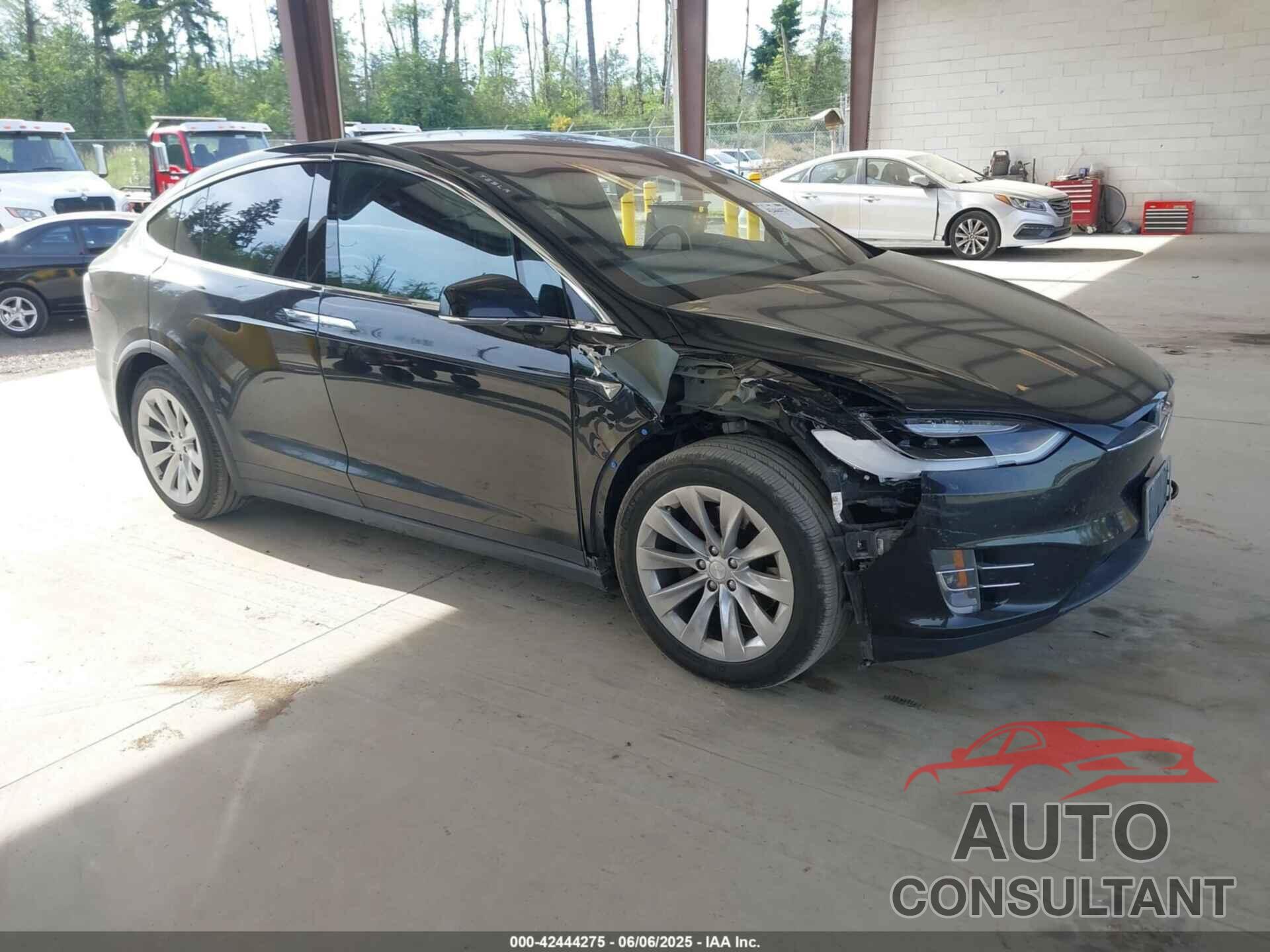 TESLA MODEL X 2018 - 5YJXCDE24JF102038