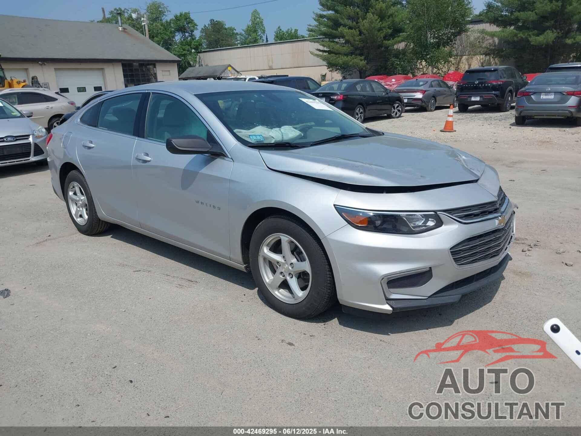 CHEVROLET MALIBU 2017 - 1G1ZB5ST8HF287577