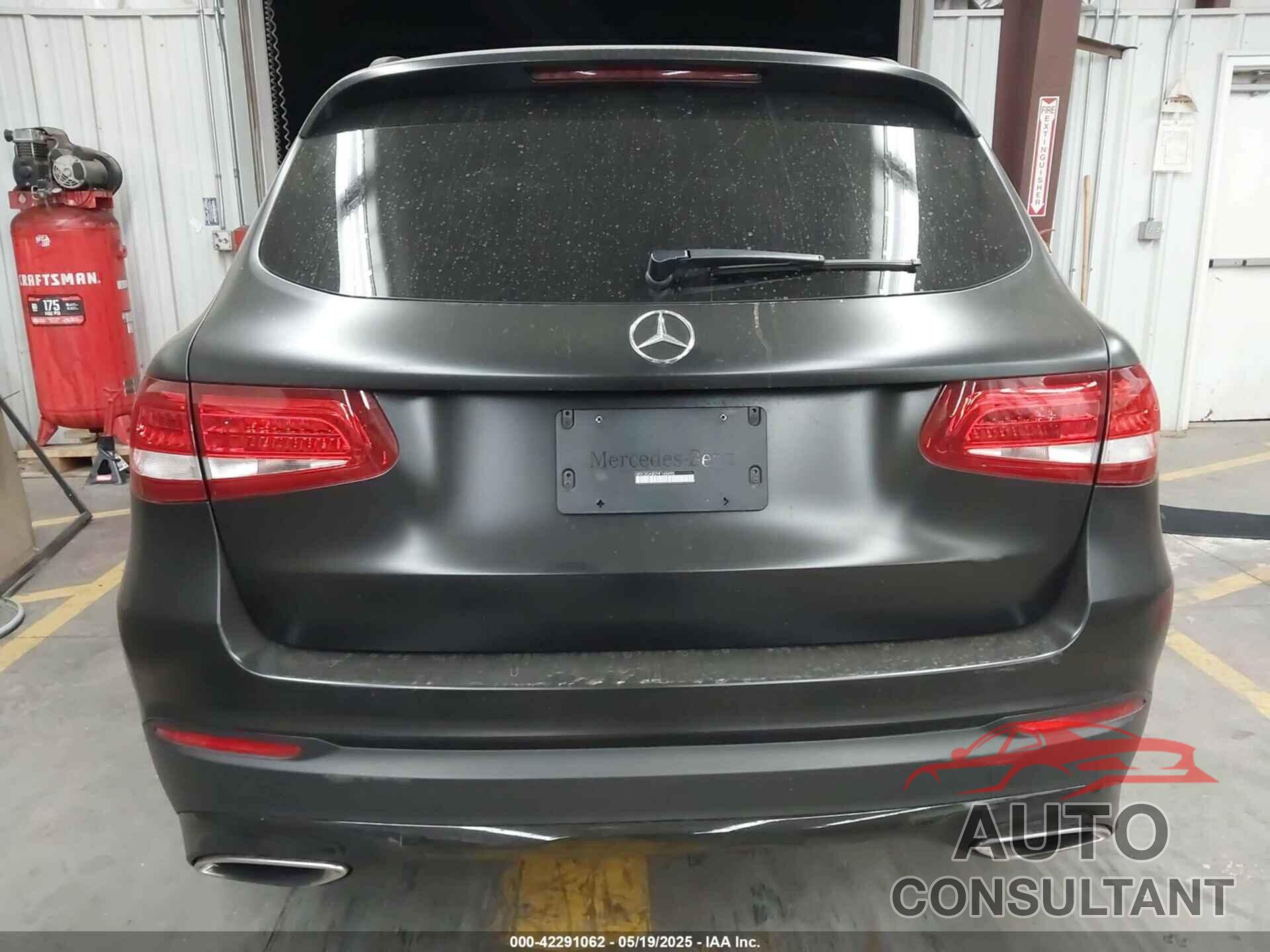 MERCEDES-BENZ GLC 300 2017 - WDC0G4JB2HF165490