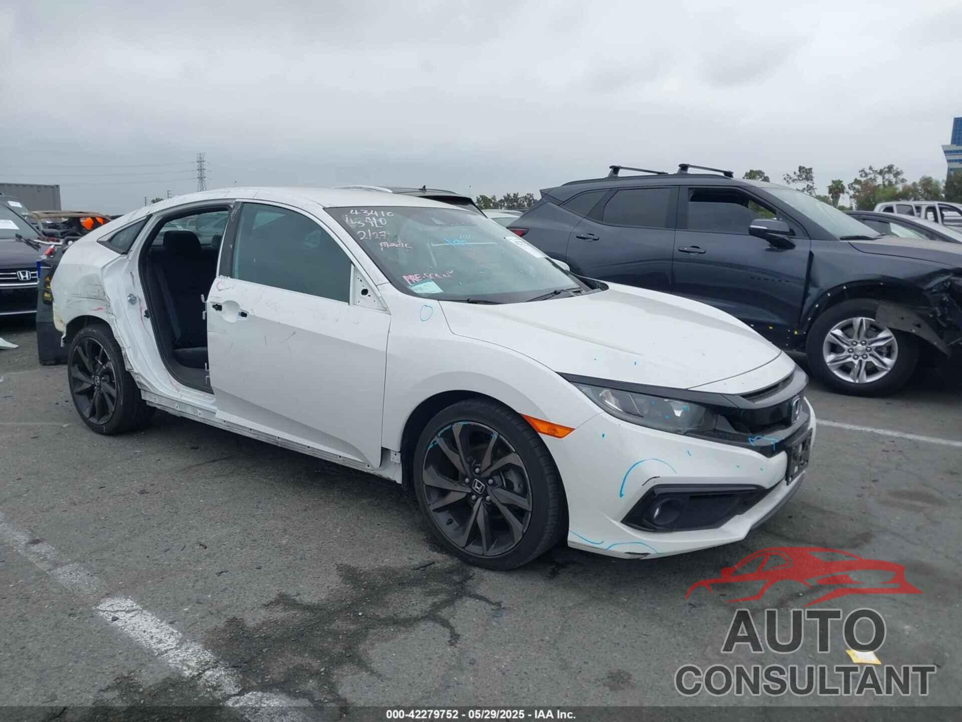 HONDA CIVIC 2021 - 2HGFC2F84MH541355