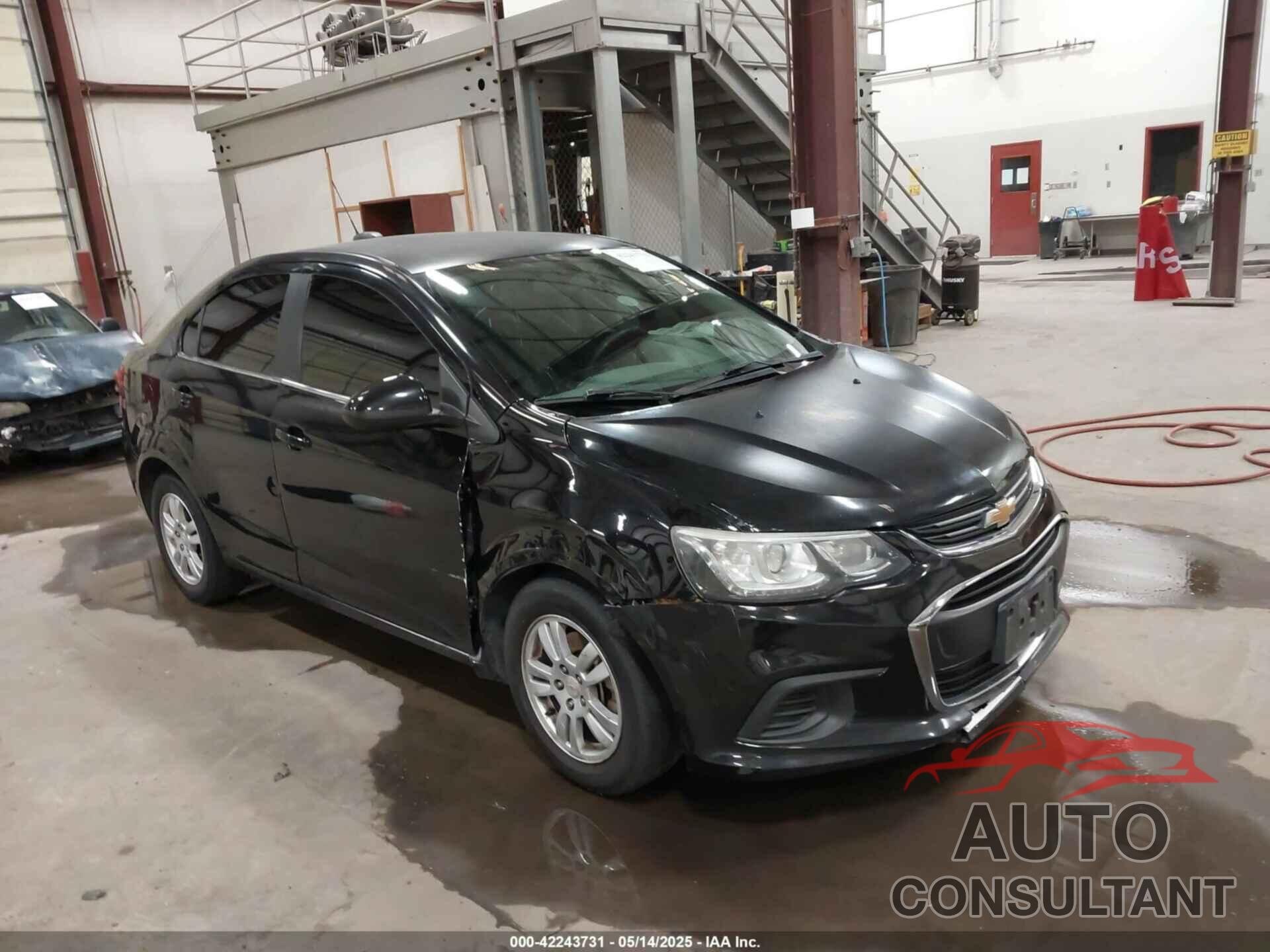 CHEVROLET SONIC 2017 - 1G1JB5SH1H4168886