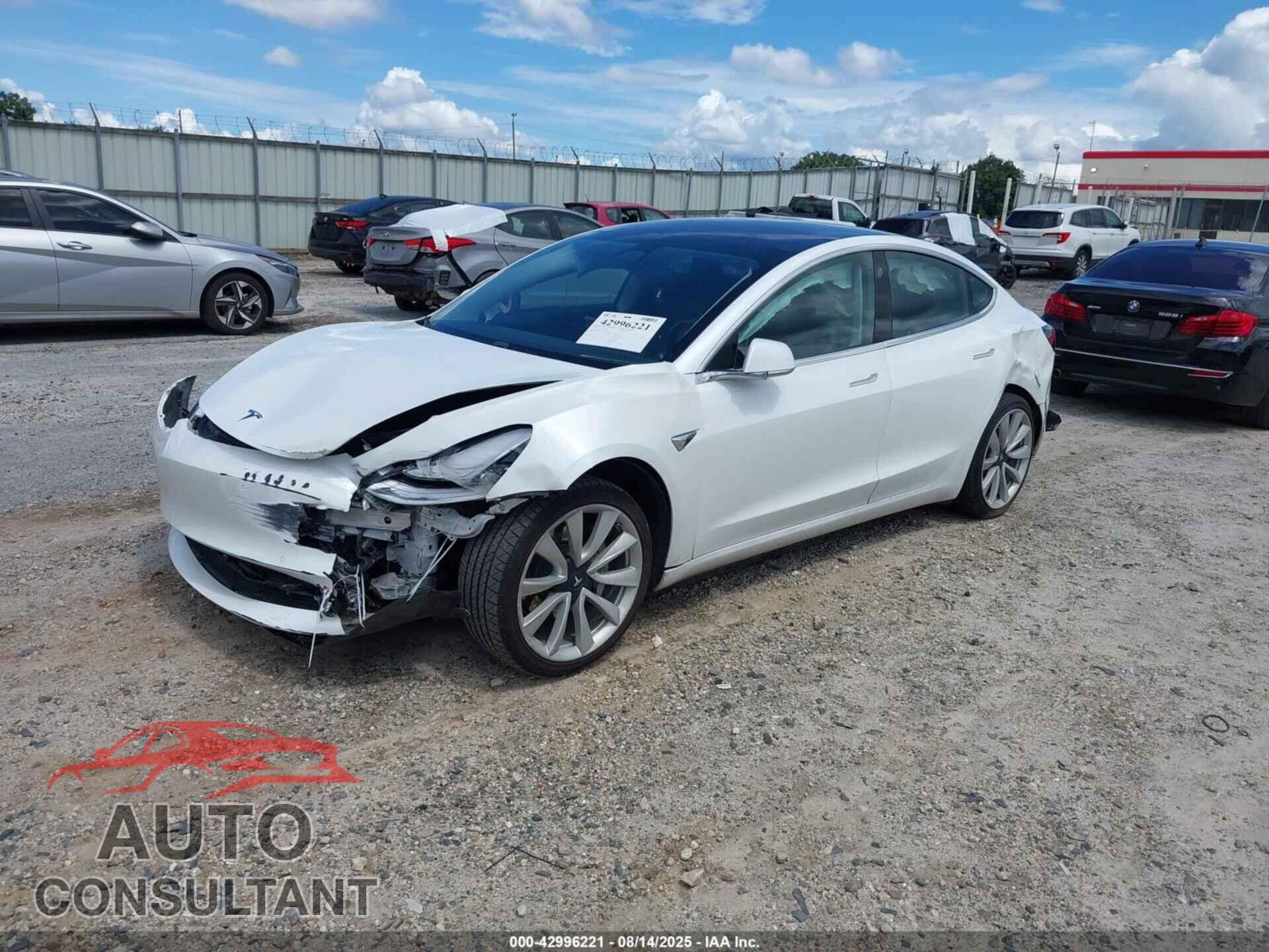 TESLA MODEL 3 2017 - 5YJ3E1EA8HF003747
