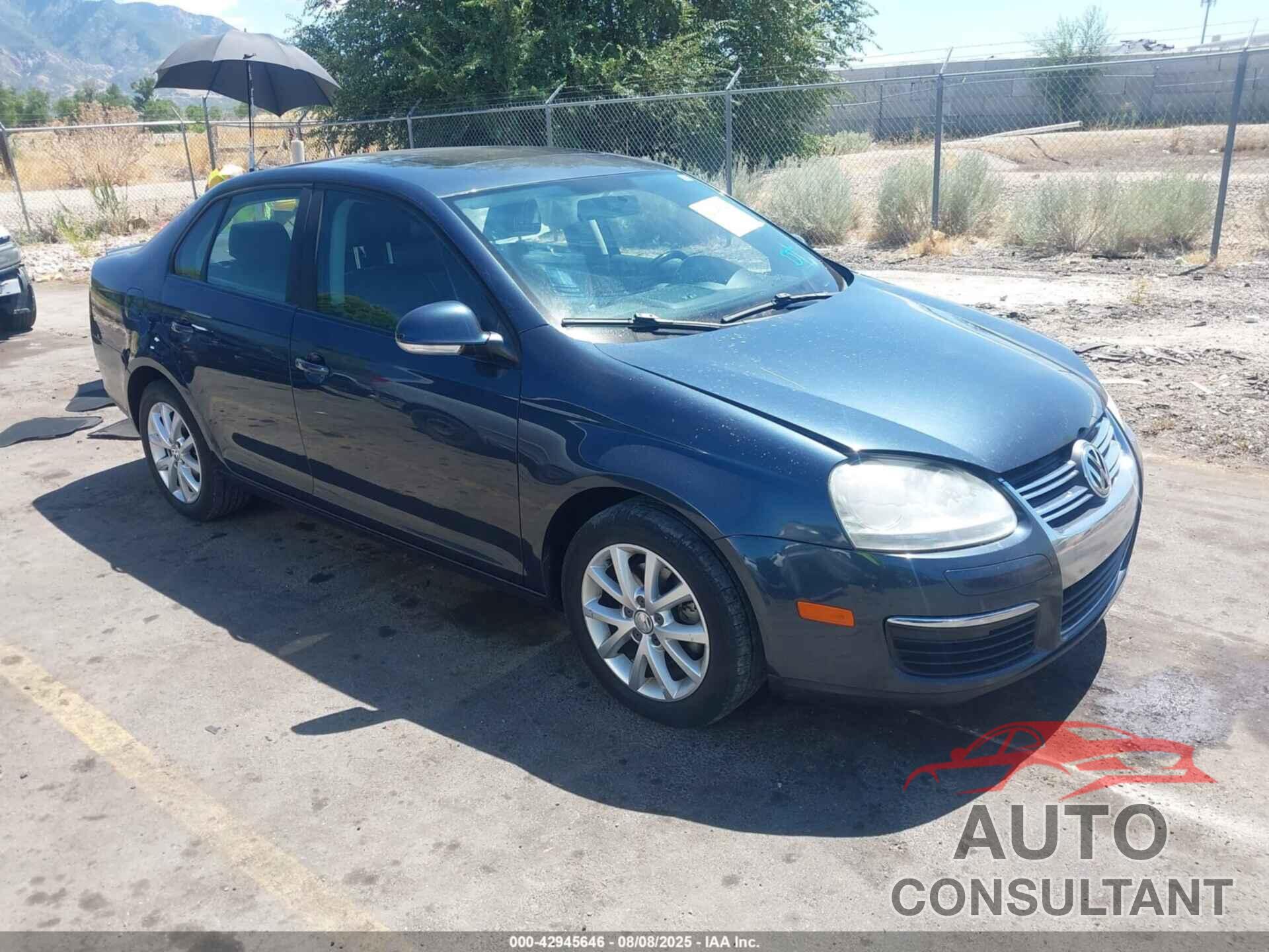 VOLKSWAGEN JETTA 2010 - 3VWRX7AJ9AM143382