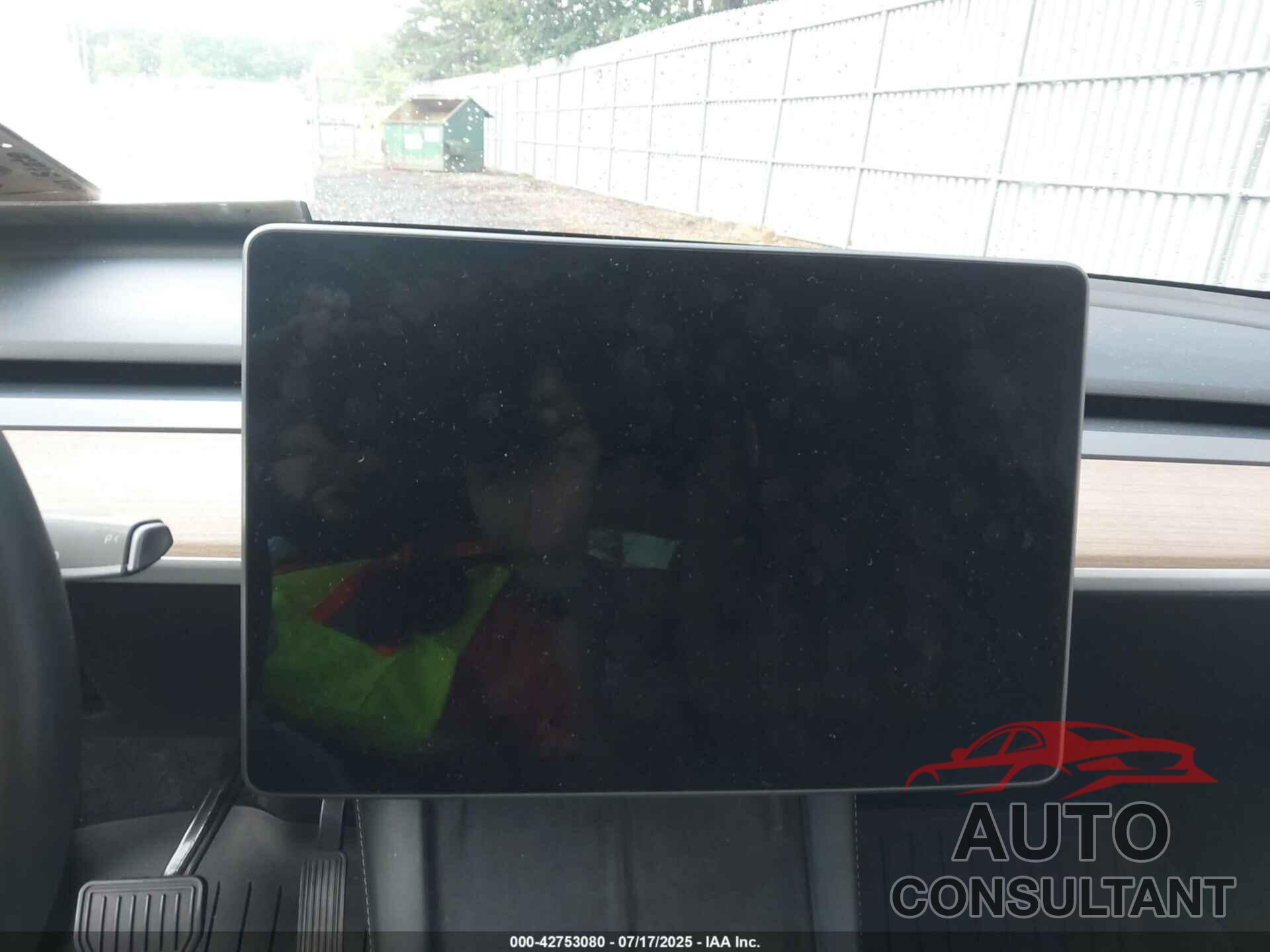 TESLA MODEL Y 2024 - 7SAYGDEE2RA220507