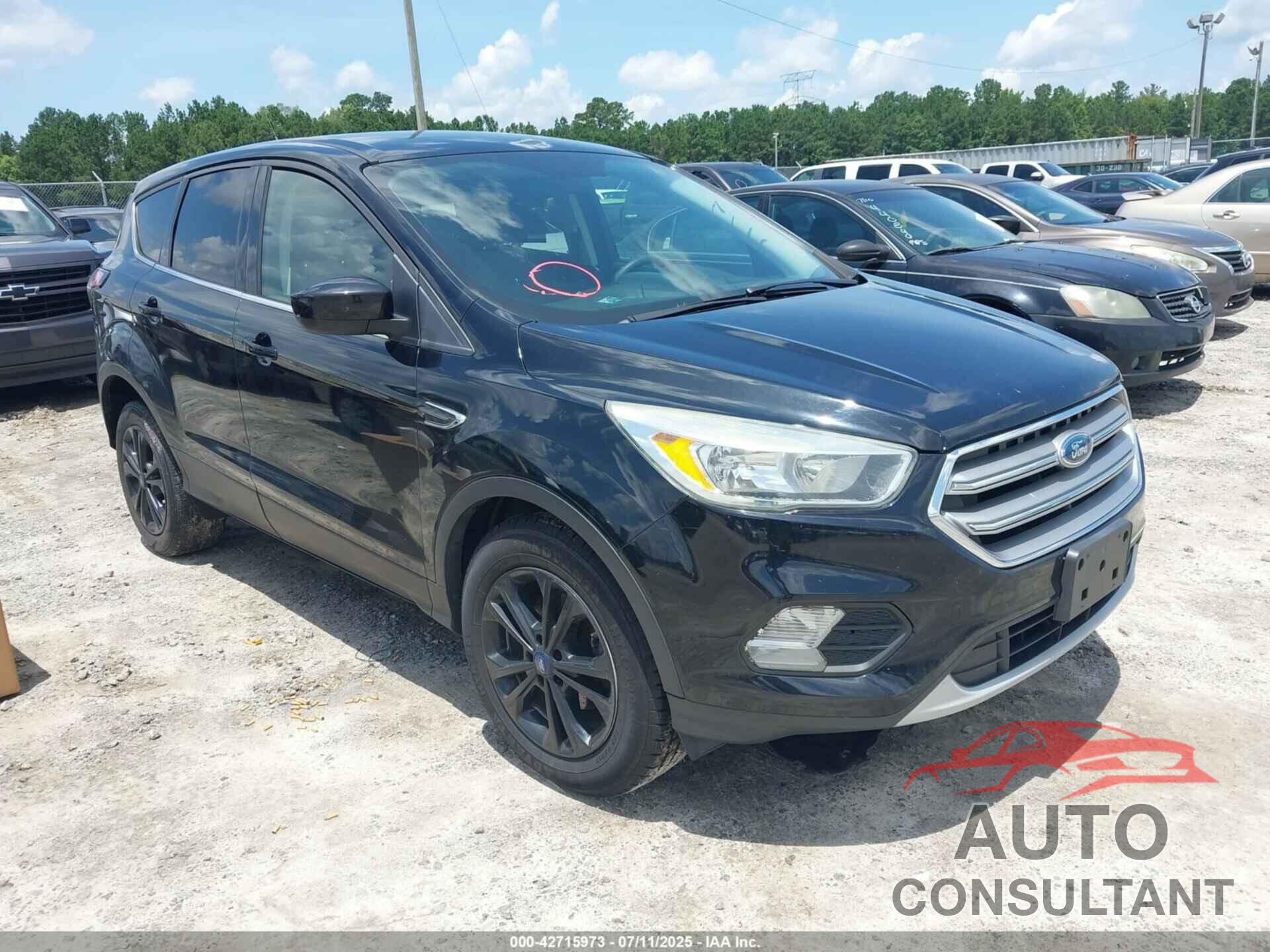 FORD ESCAPE 2017 - 1FMCU0GD0HUC07580