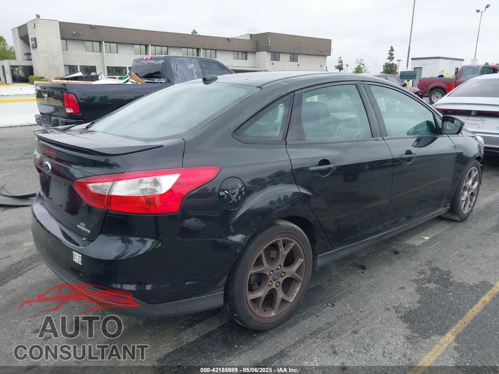 FORD FOCUS 2014 - 1FADP3F23EL156097