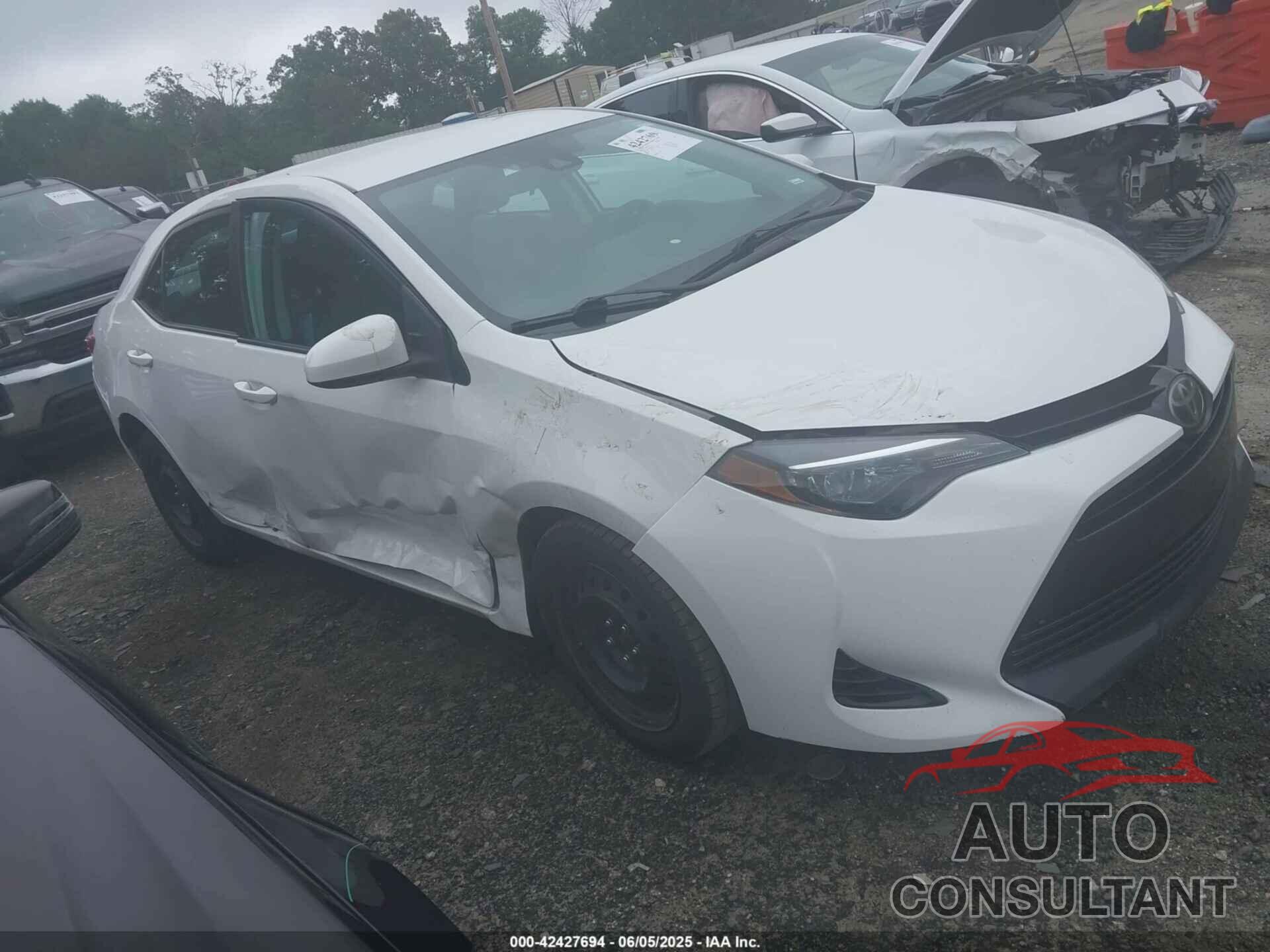 TOYOTA COROLLA 2018 - 2T1BURHE8JC081435