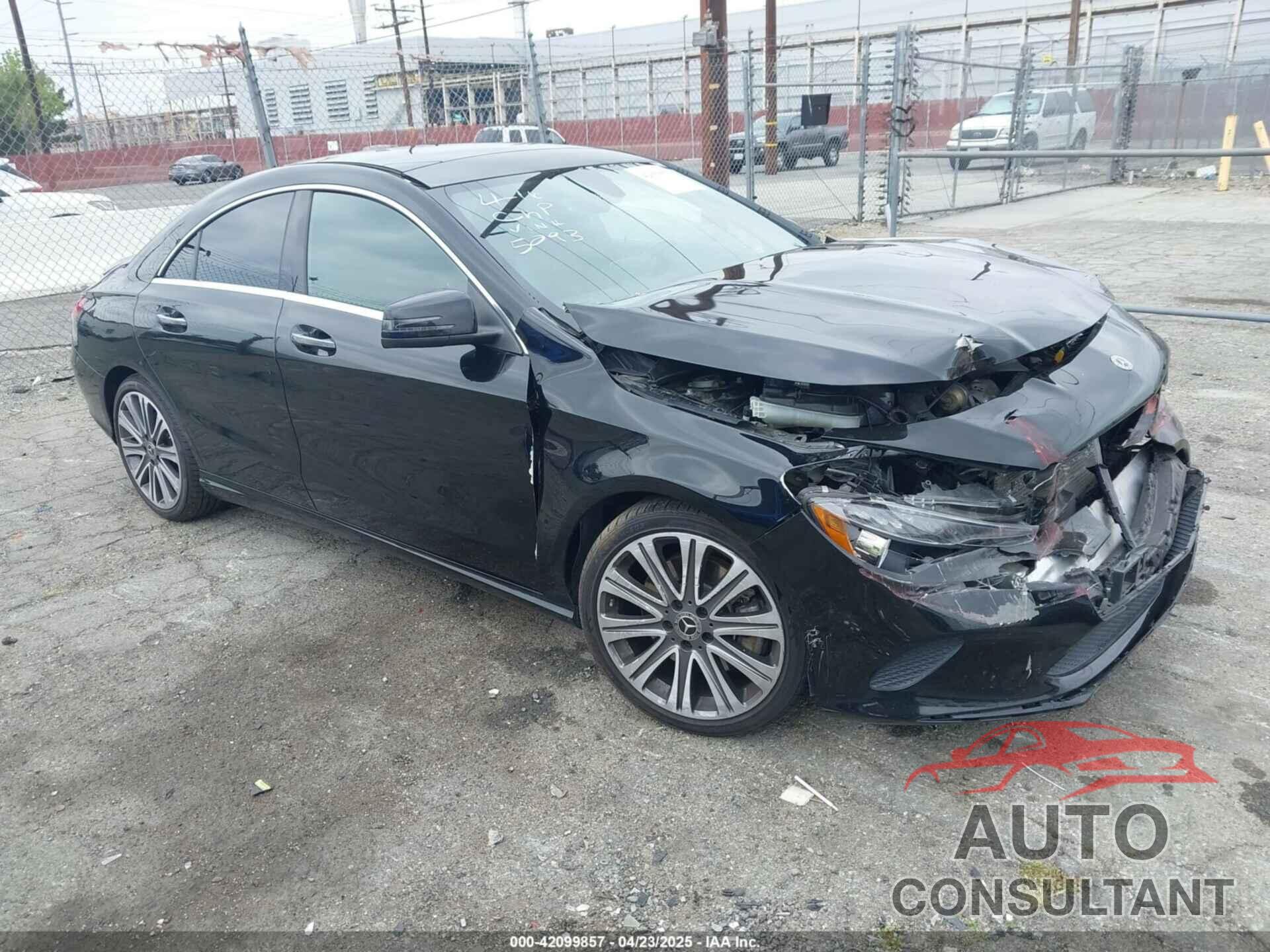 MERCEDES-BENZ CLA 250 2019 - WDDSJ4EB8KN715093