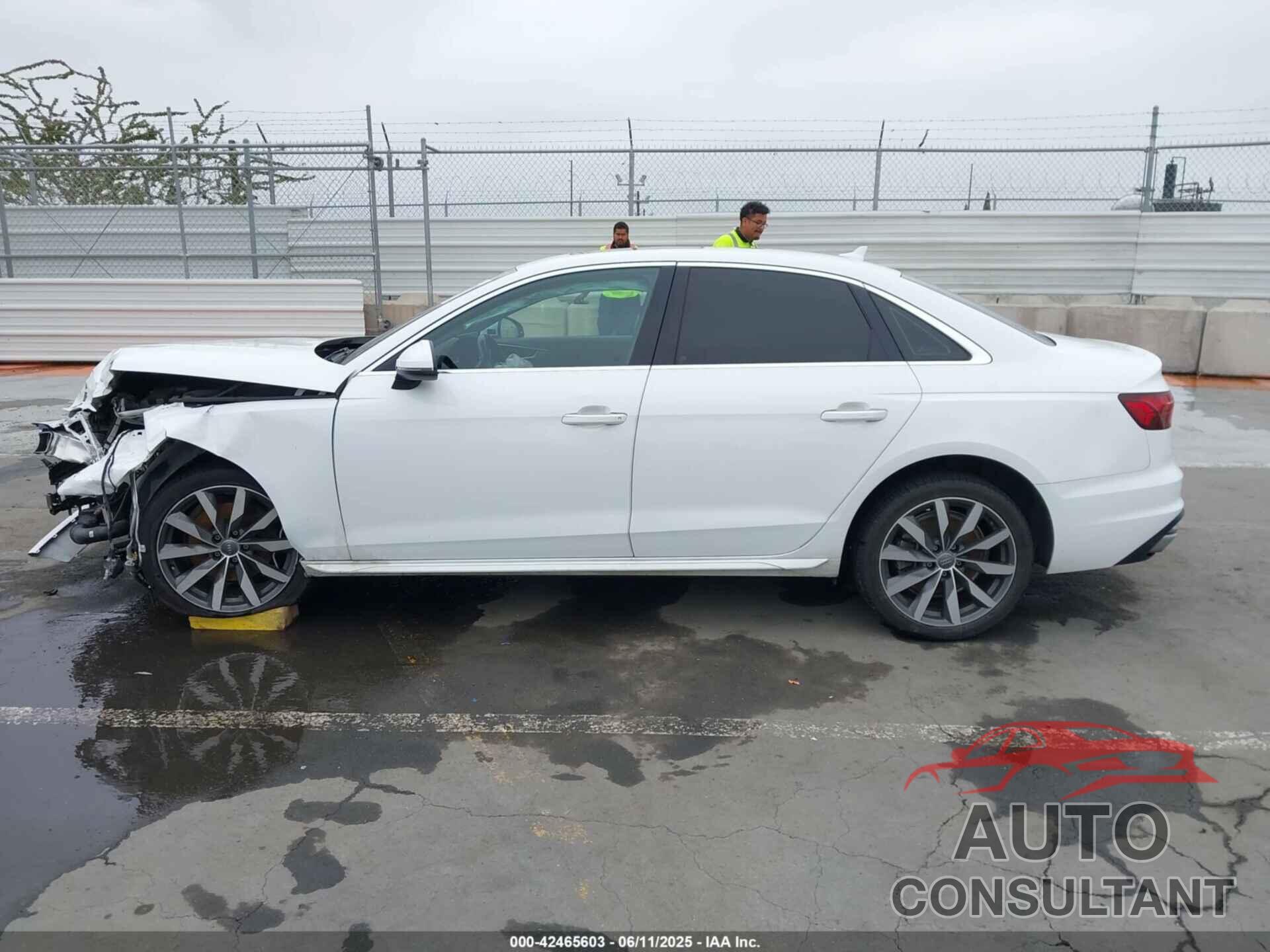 AUDI A4 2020 - WAUHMAF41LN004876