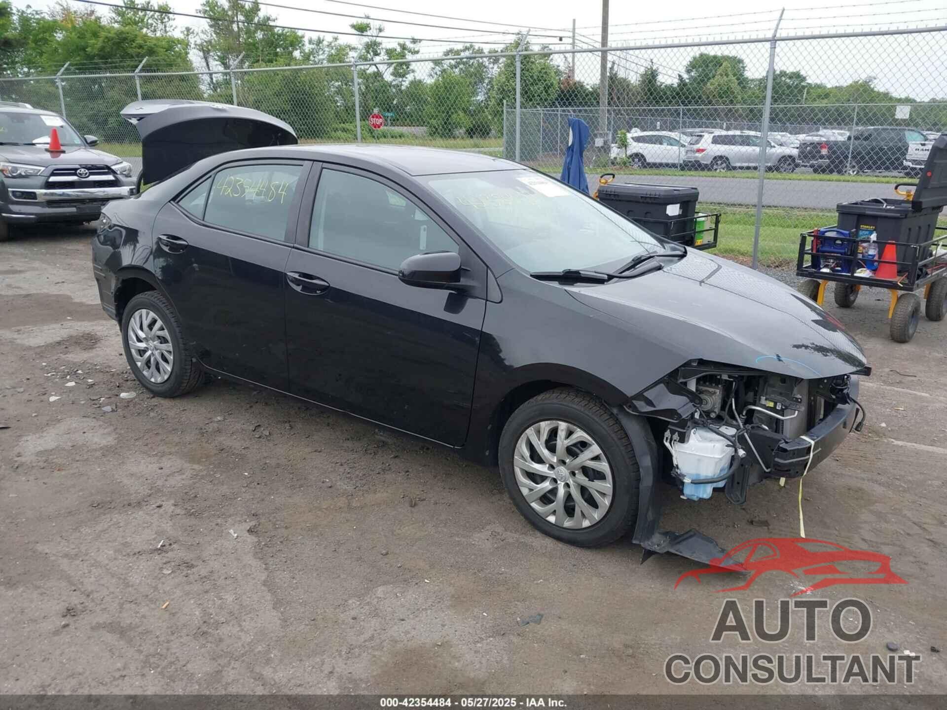 TOYOTA COROLLA 2018 - 2T1BURHE2JC080104
