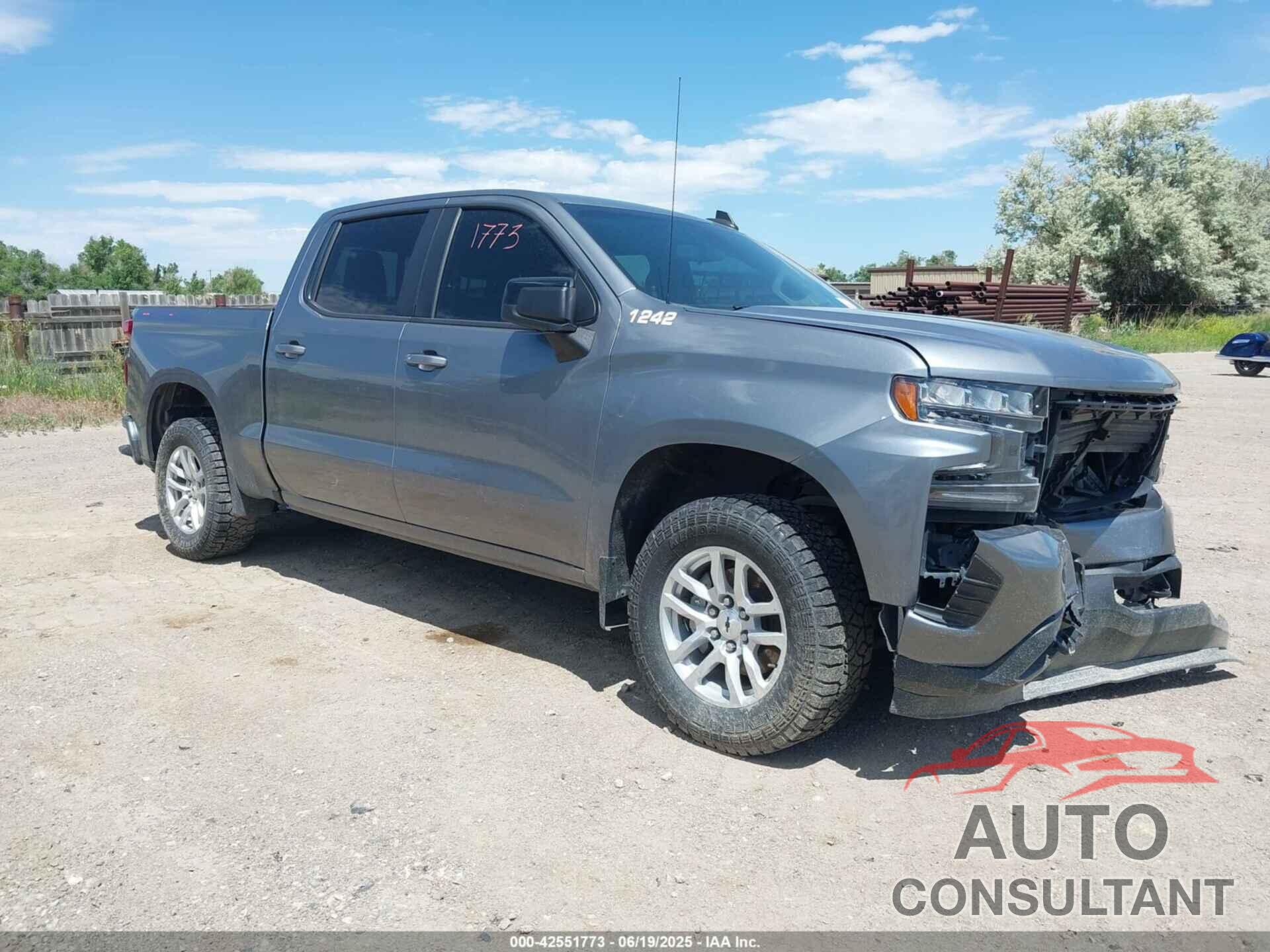 CHEVROLET SILVERADO 1500 2020 - 1GCUYEED7LZ369294