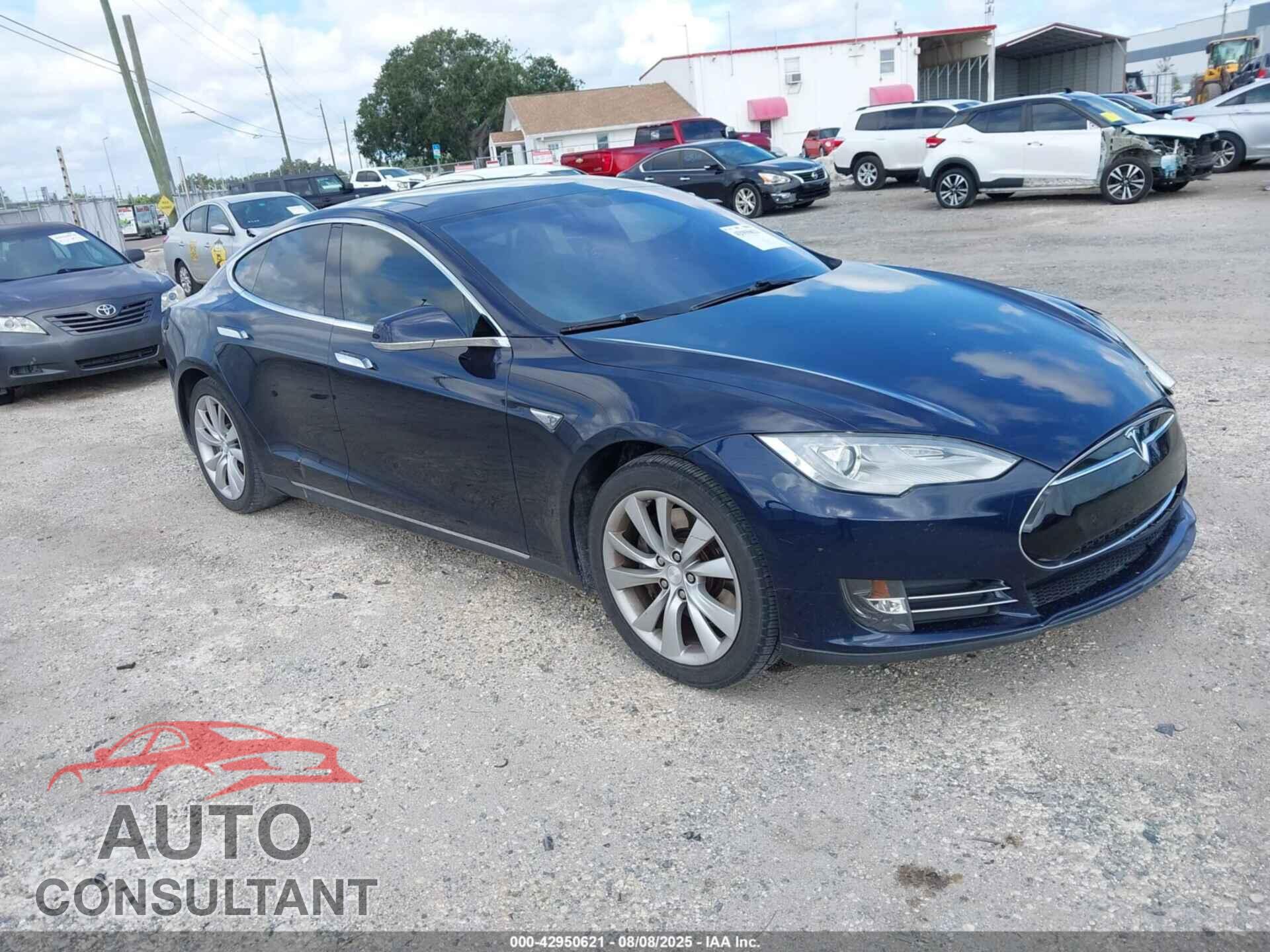 TESLA MODEL S 2013 - 5YJSA1DN7DFP23658
