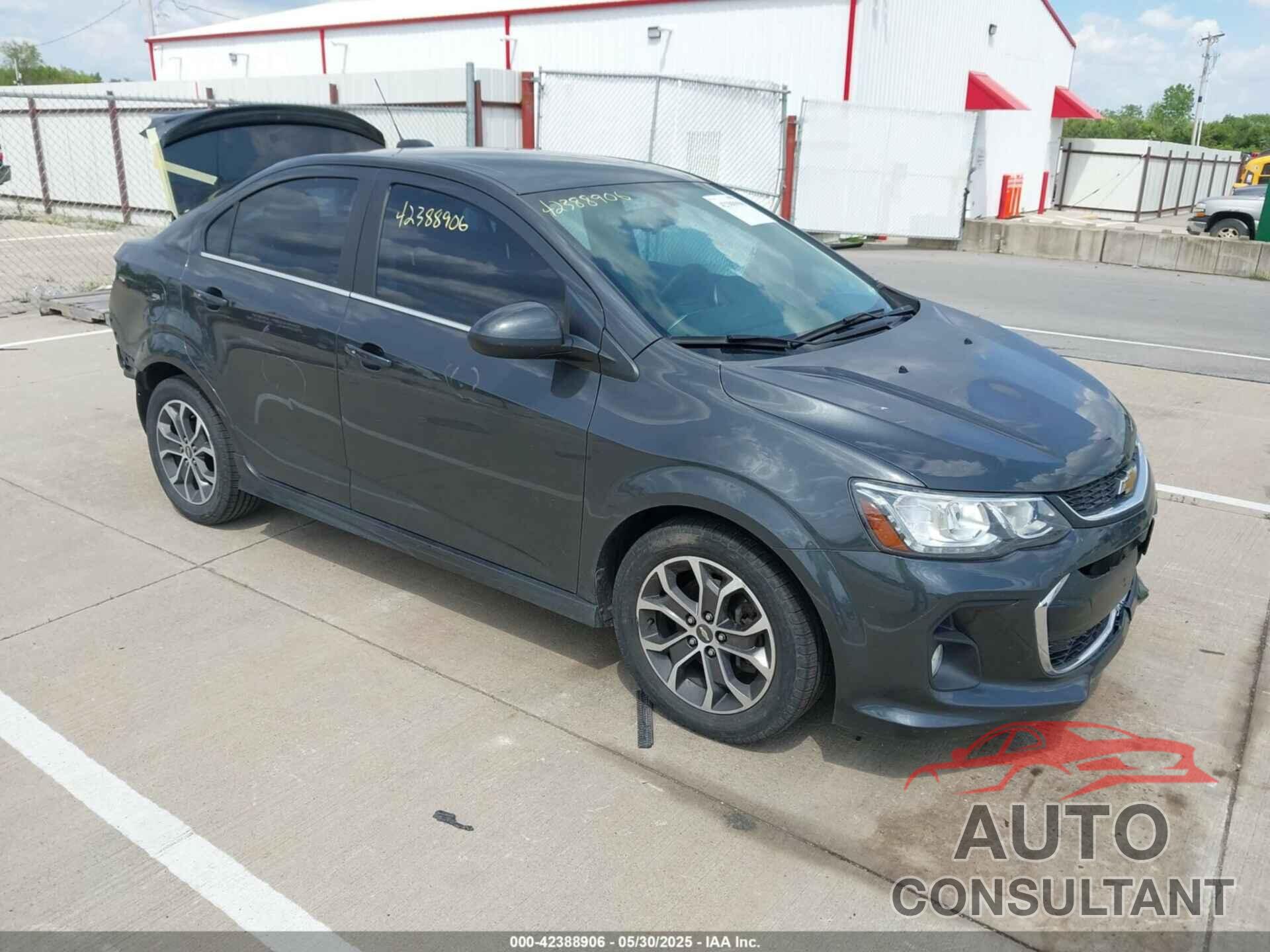 CHEVROLET SONIC 2017 - 1G1JD5SG0H4165723