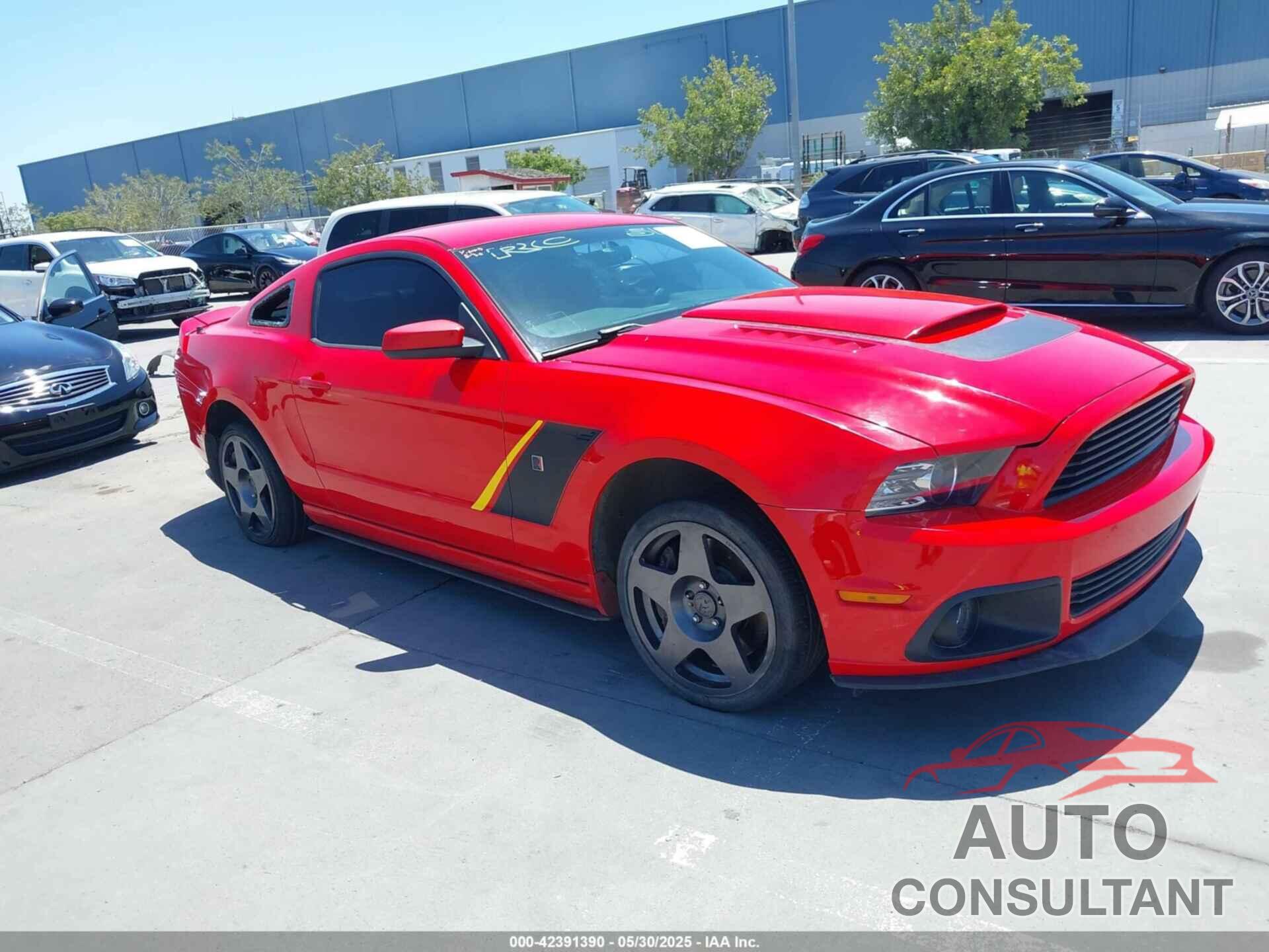 FORD MUSTANG 2014 - 1ZVBP8CF0E5300521