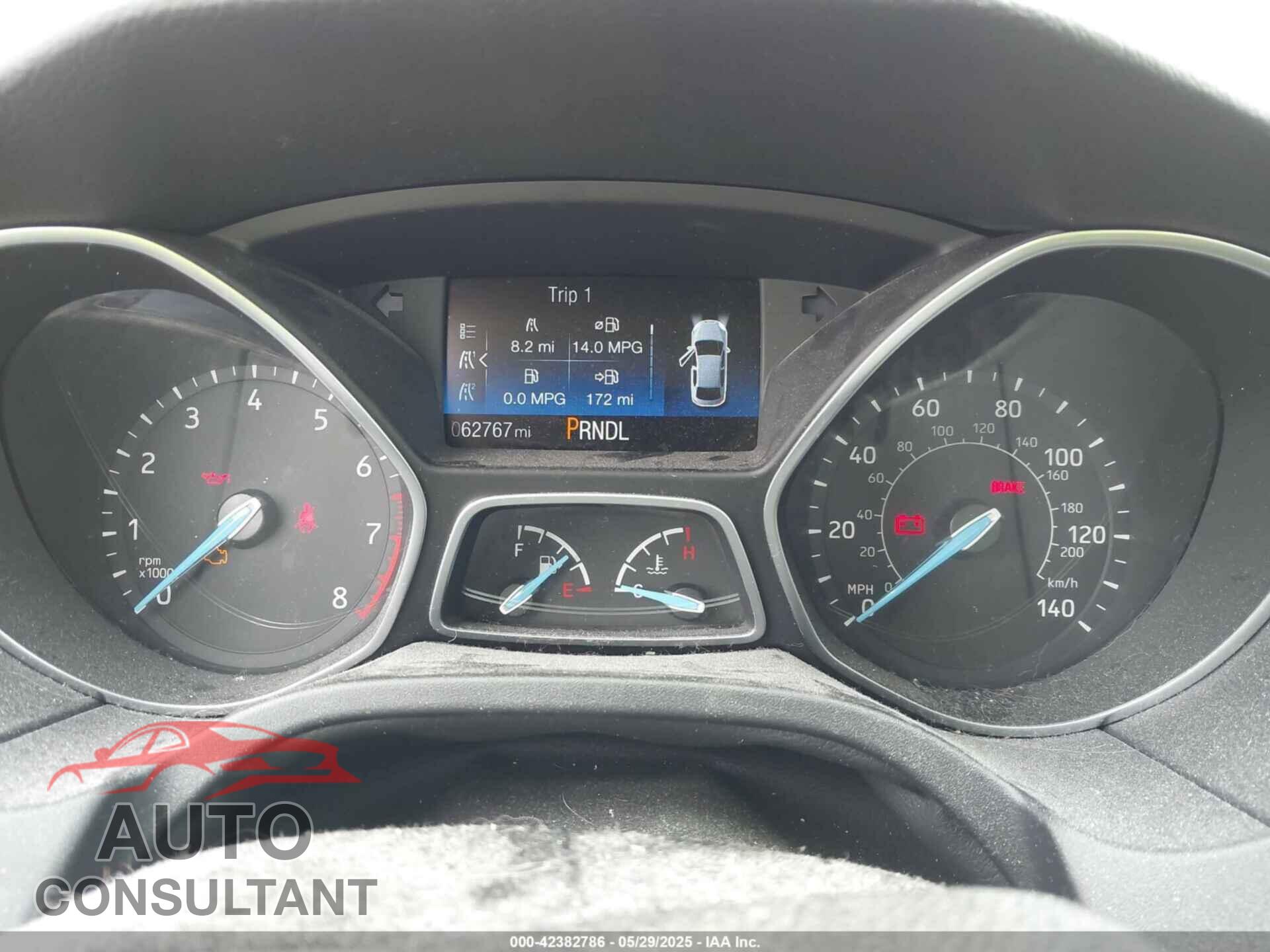 FORD FOCUS 2017 - 1FADP3E21HL336460