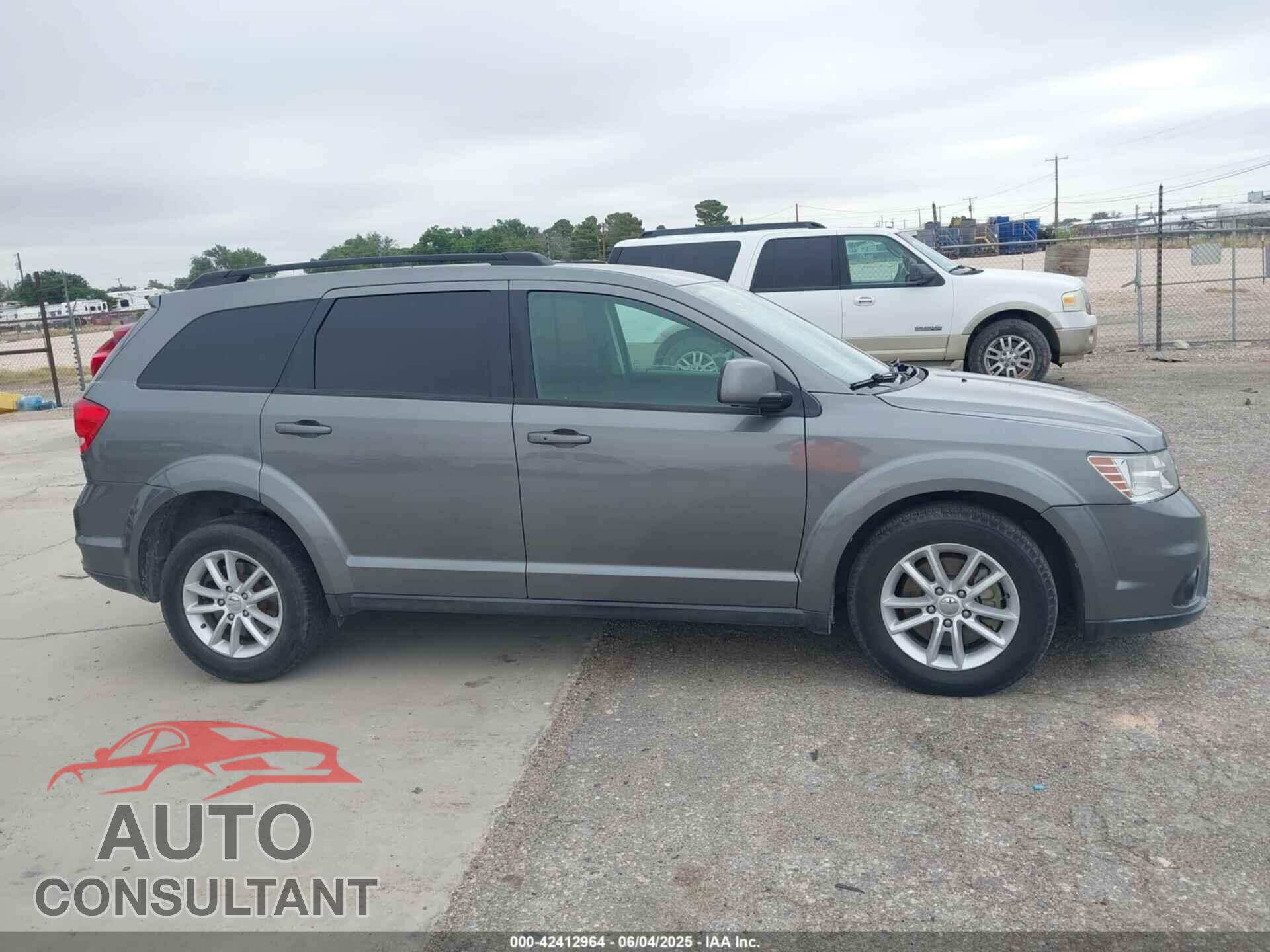 DODGE JOURNEY 2013 - 3C4PDCBG5DT687936
