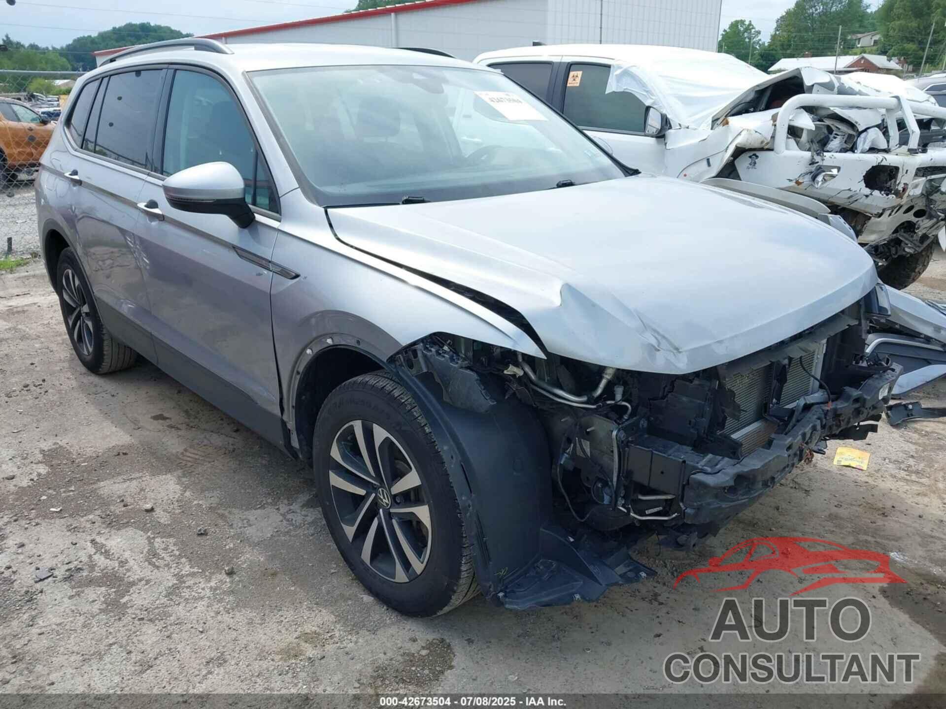 VOLKSWAGEN TIGUAN 2023 - 3VVFB7AXXPM069103