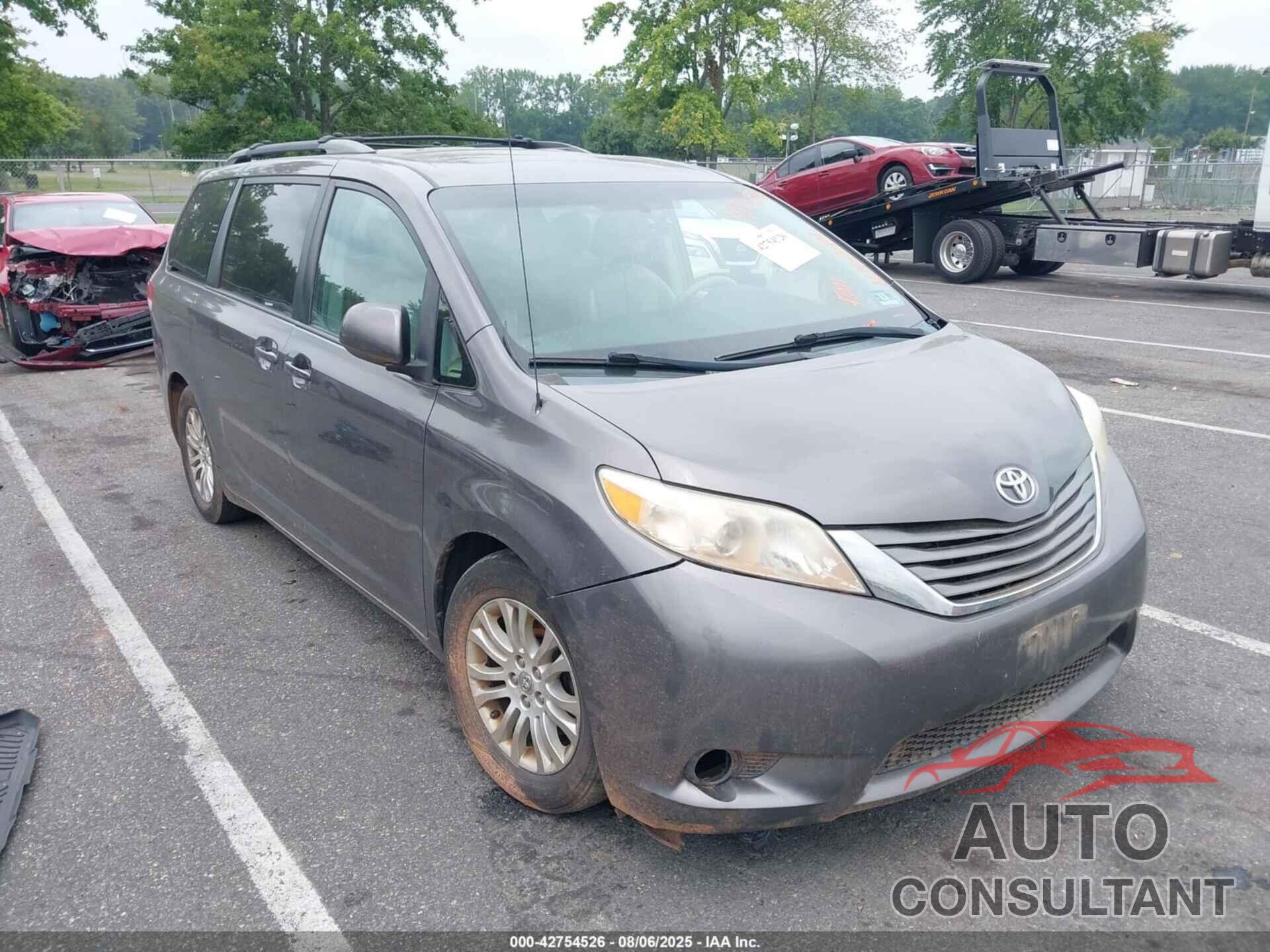 TOYOTA SIENNA 2012 - 5TDYK3DC0CS255770