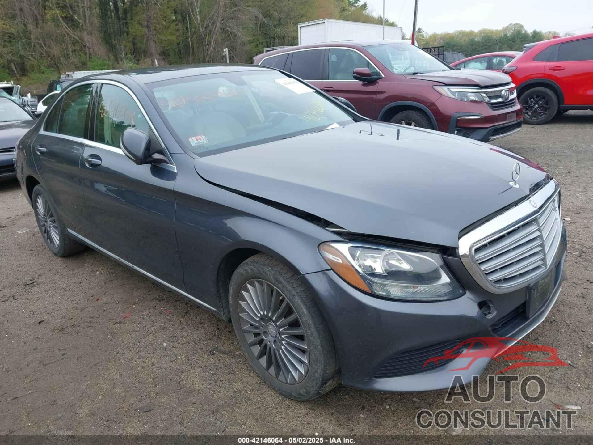 MERCEDES-BENZ C 300 2015 - 55SWF4KB4FU016712
