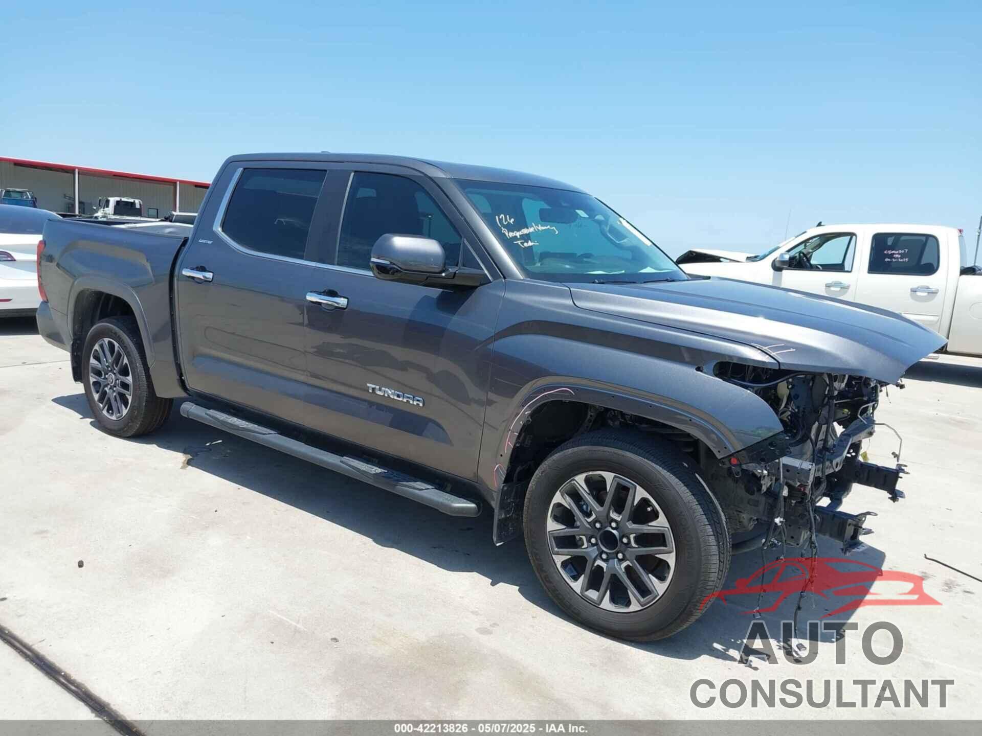 TOYOTA TUNDRA 2024 - 5TFJA5AB7RX040367