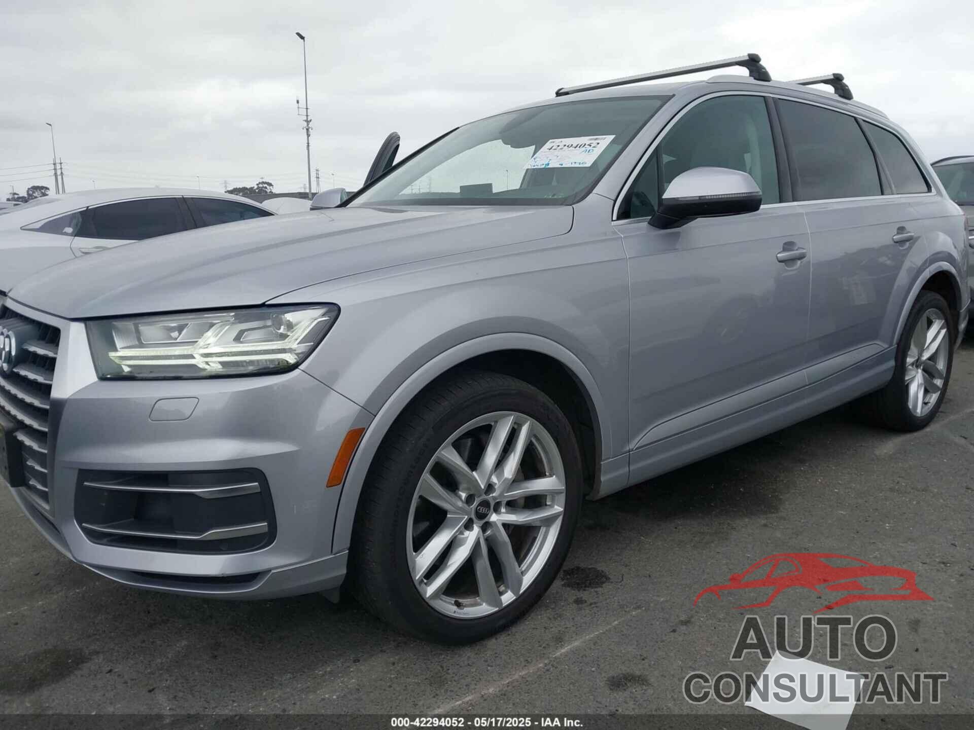 AUDI Q7 2018 - WA1VAAF77JD028847