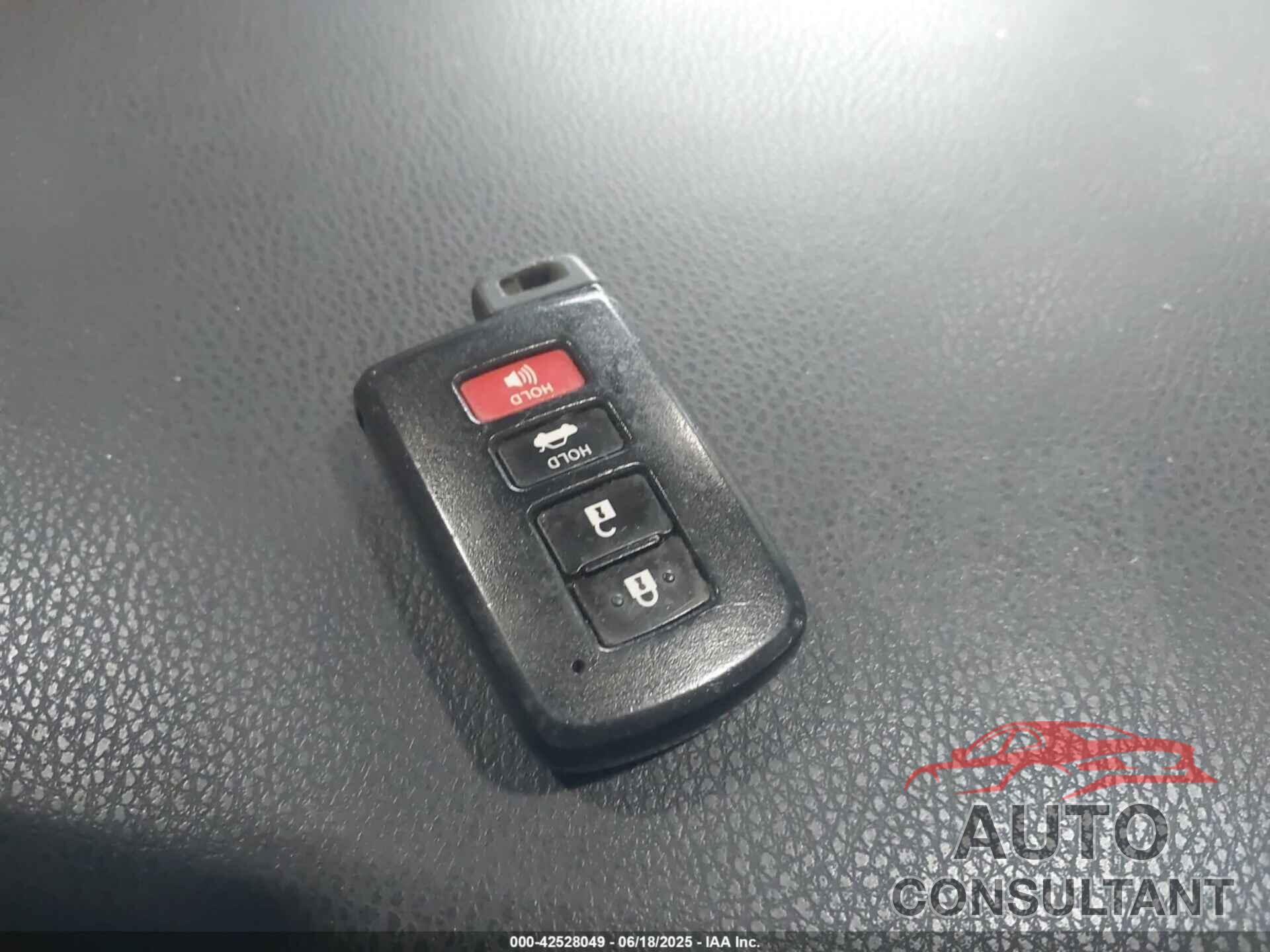 TOYOTA COROLLA 2017 - 2T1BURHE3HC782085