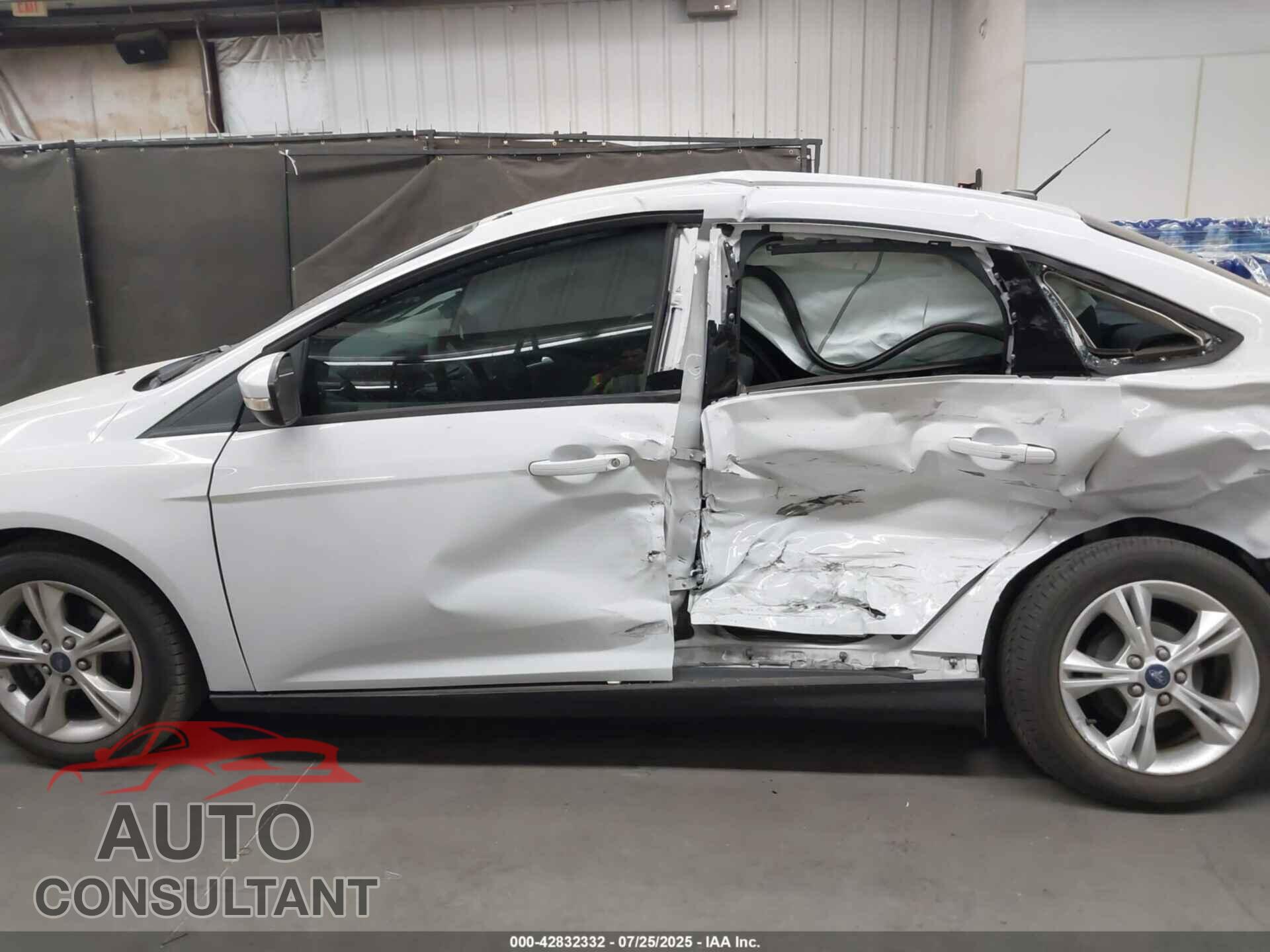 FORD FOCUS 2014 - 1FADP3F26EL306011