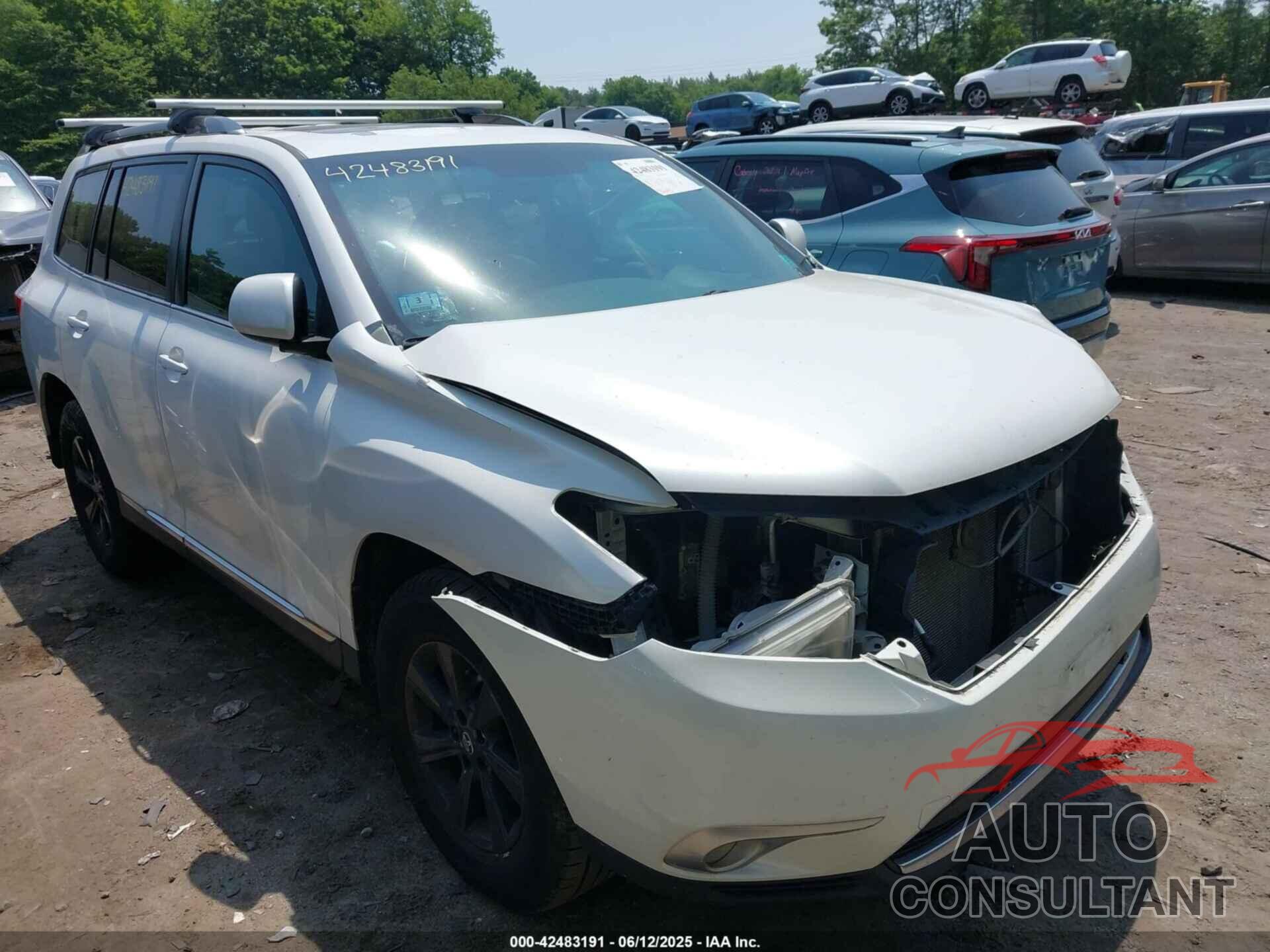 TOYOTA HIGHLANDER 2013 - 5TDBK3EH7DS246825