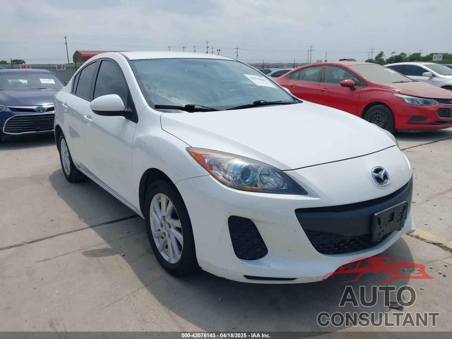 MAZDA MAZDA3 2012 - JM1BL1V72C1677190